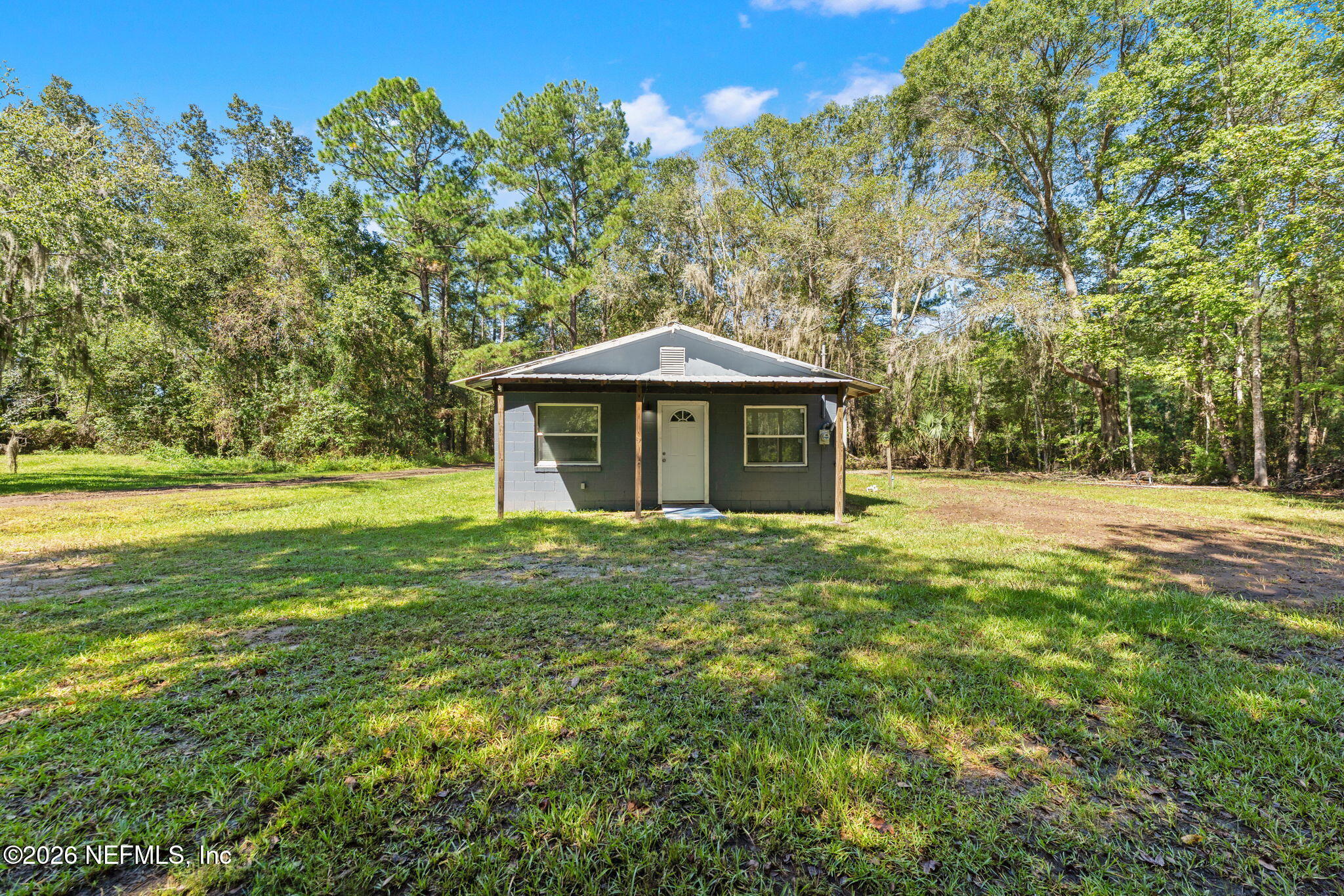 45096 HOLLOWAY Lane