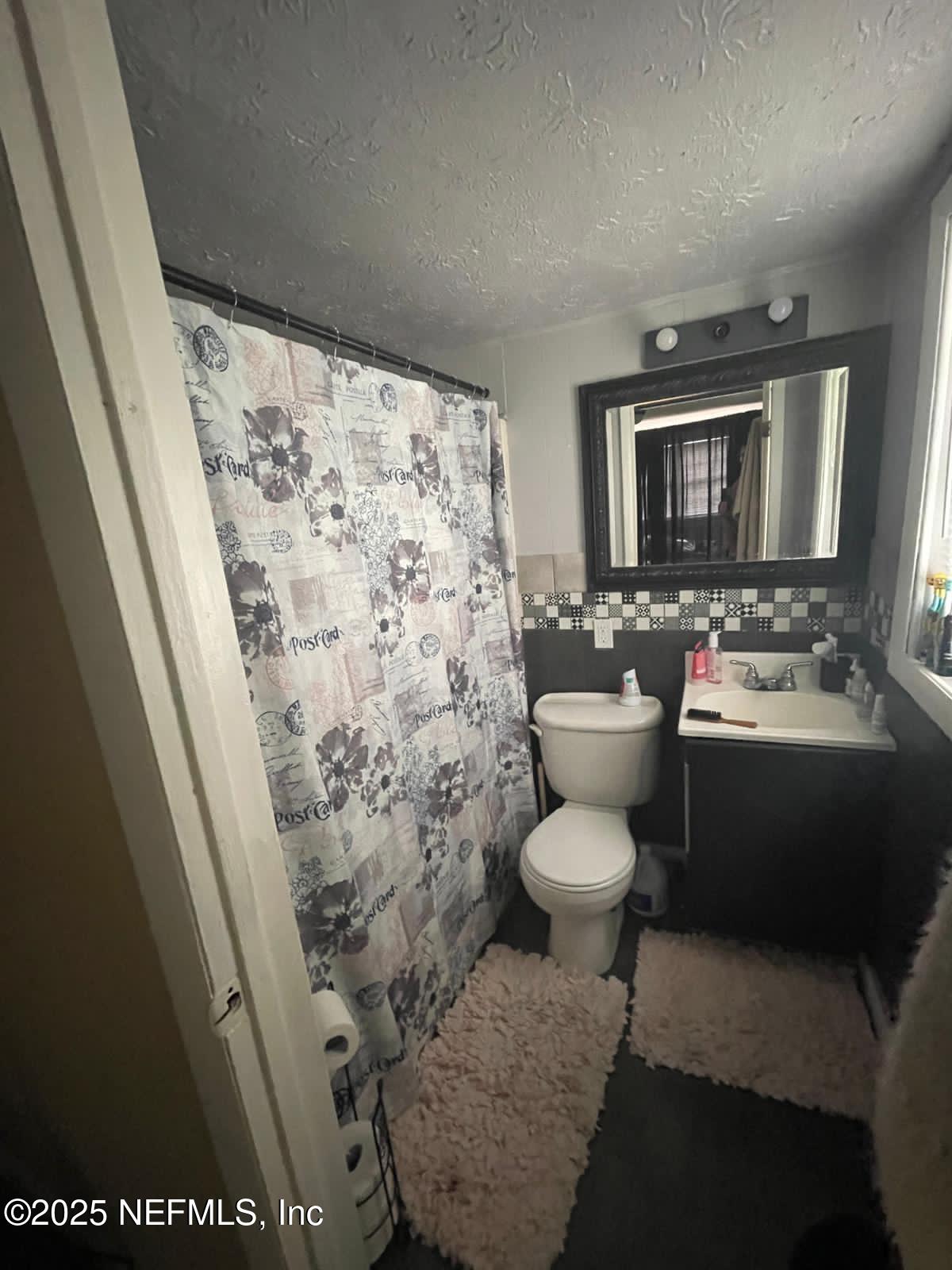 1528 VAN BUREN Street