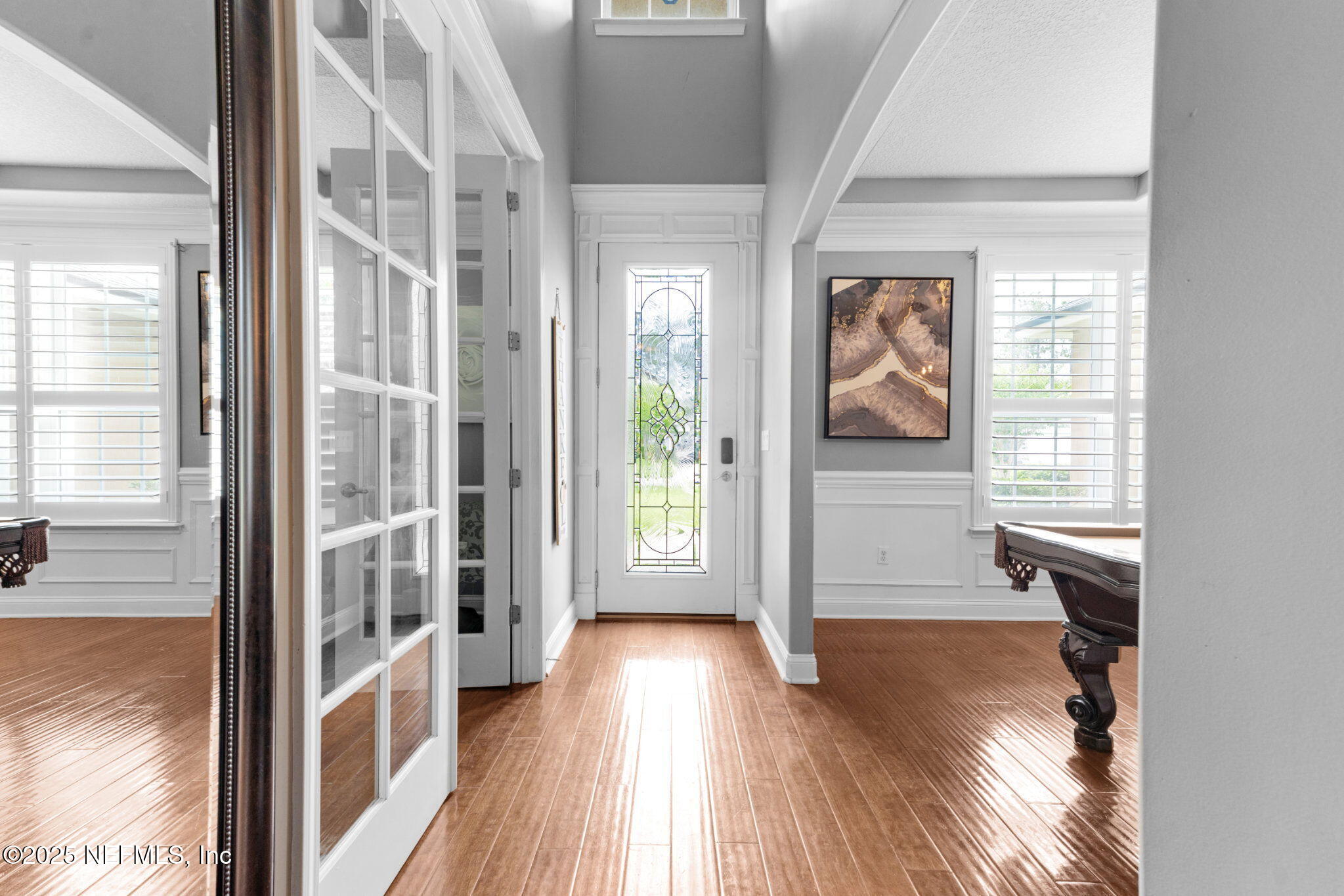 1075 MERLIN Point