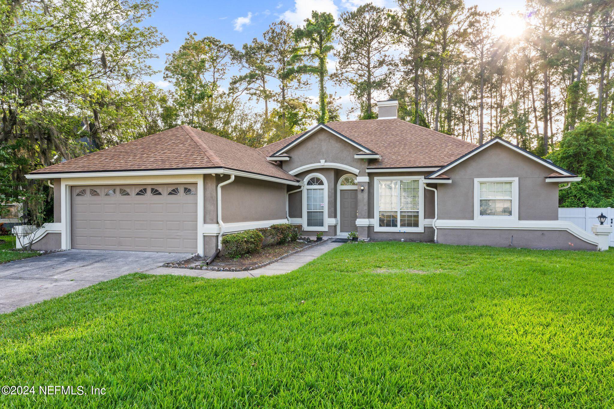 Jacksonville, FL home for sale located at 5924 Covered Creek Lane, Jacksonville, FL 32277