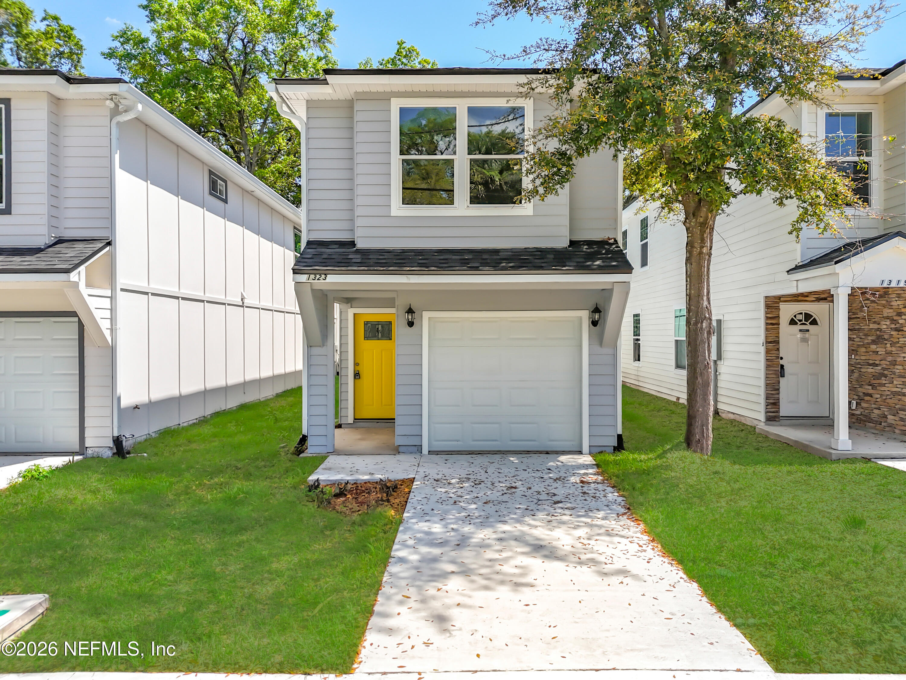 1327 EVERGREEN Avenue