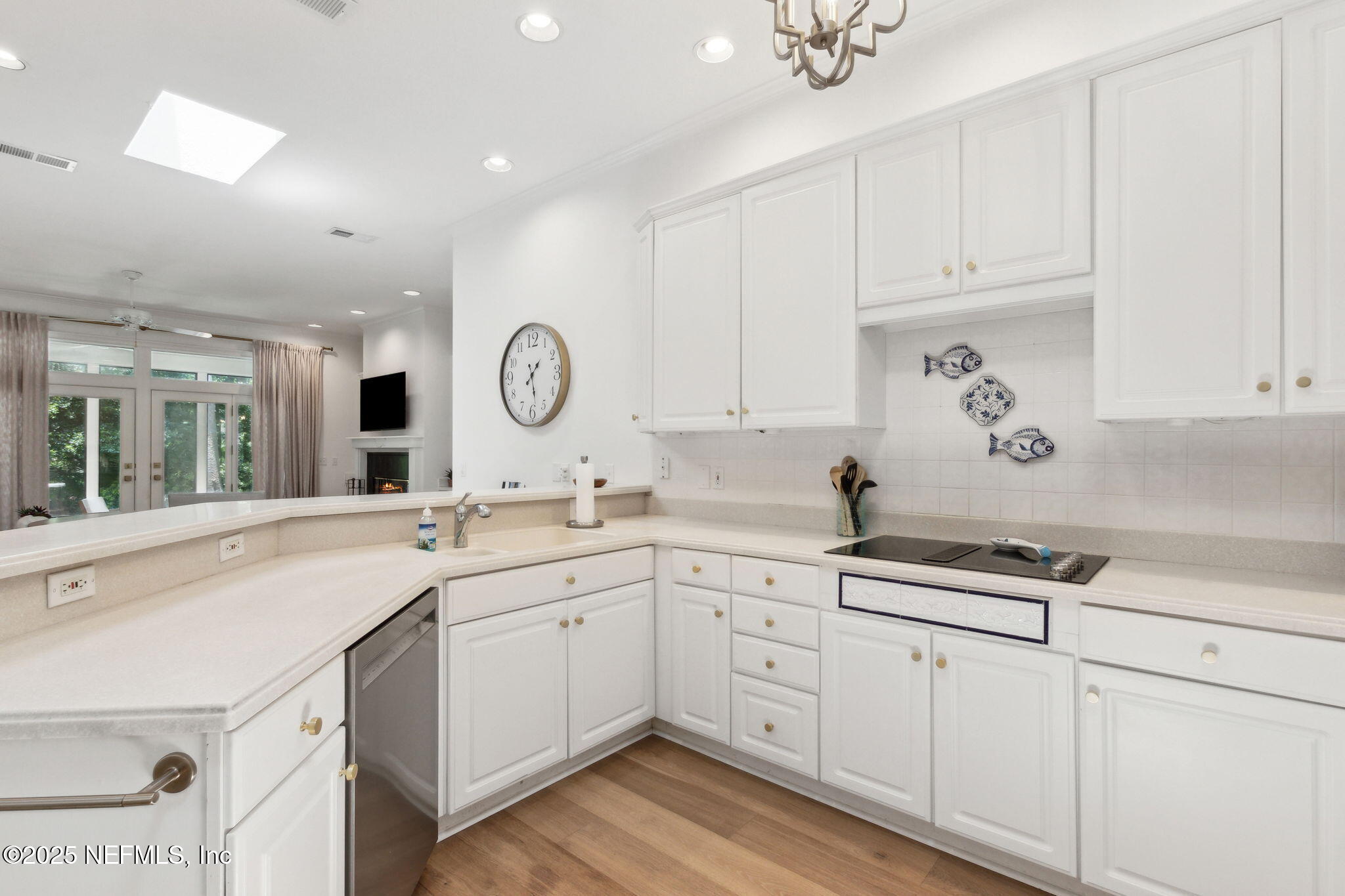 15 MARSH CREEK Road