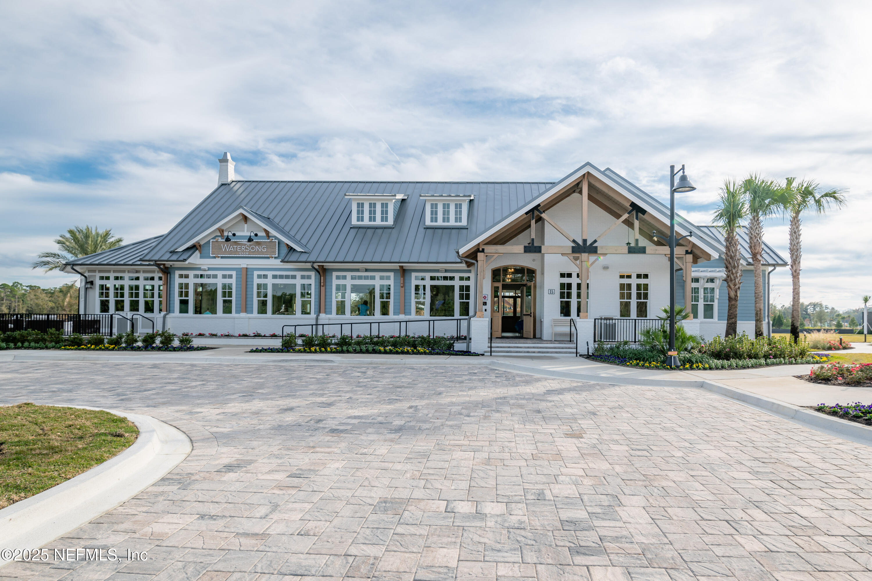 390 PELTON Place