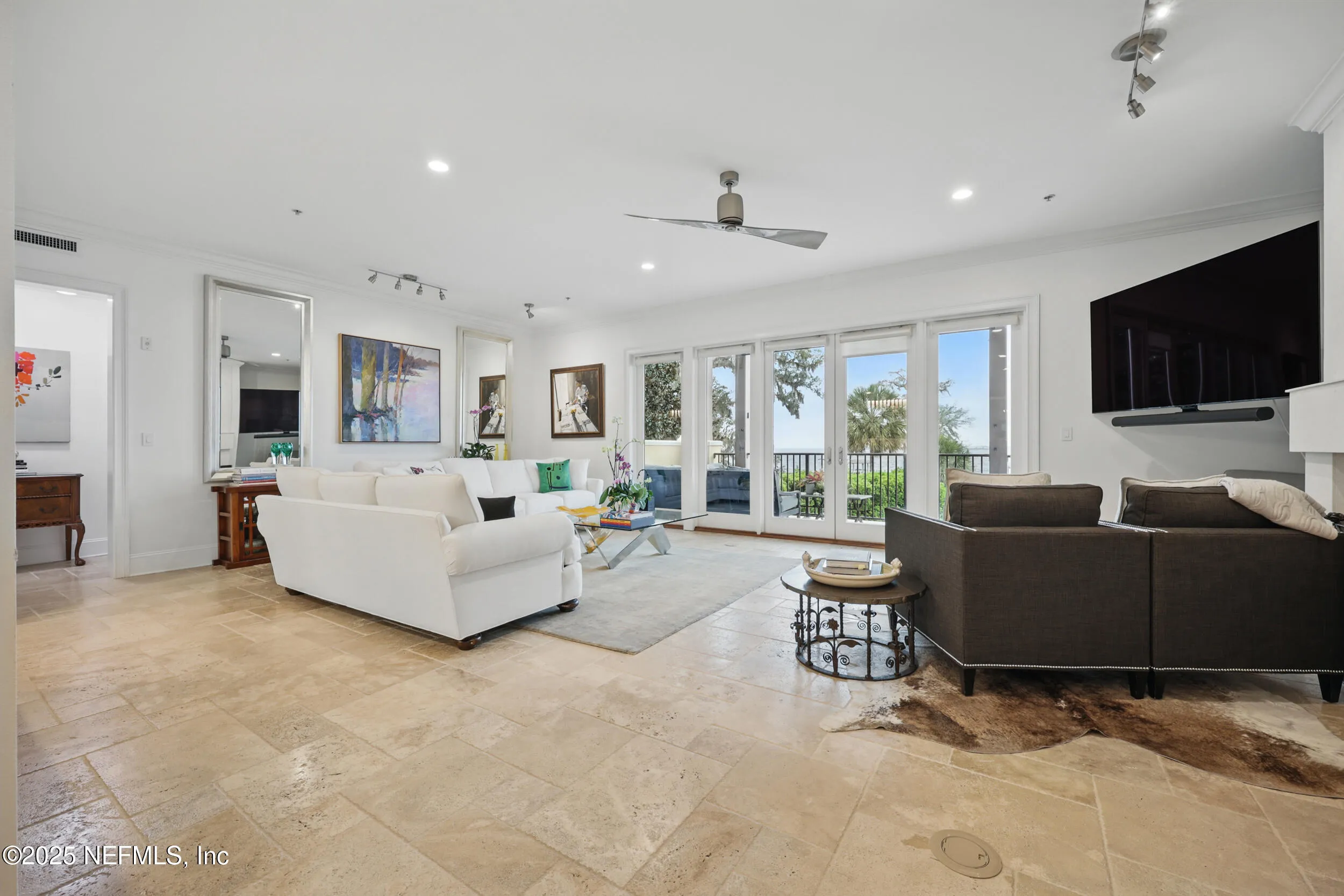 Jacksonville, Florida 32207, United States, 3 Bedrooms Bedrooms, ,4 BathroomsBathrooms,Residential,Pending,87066