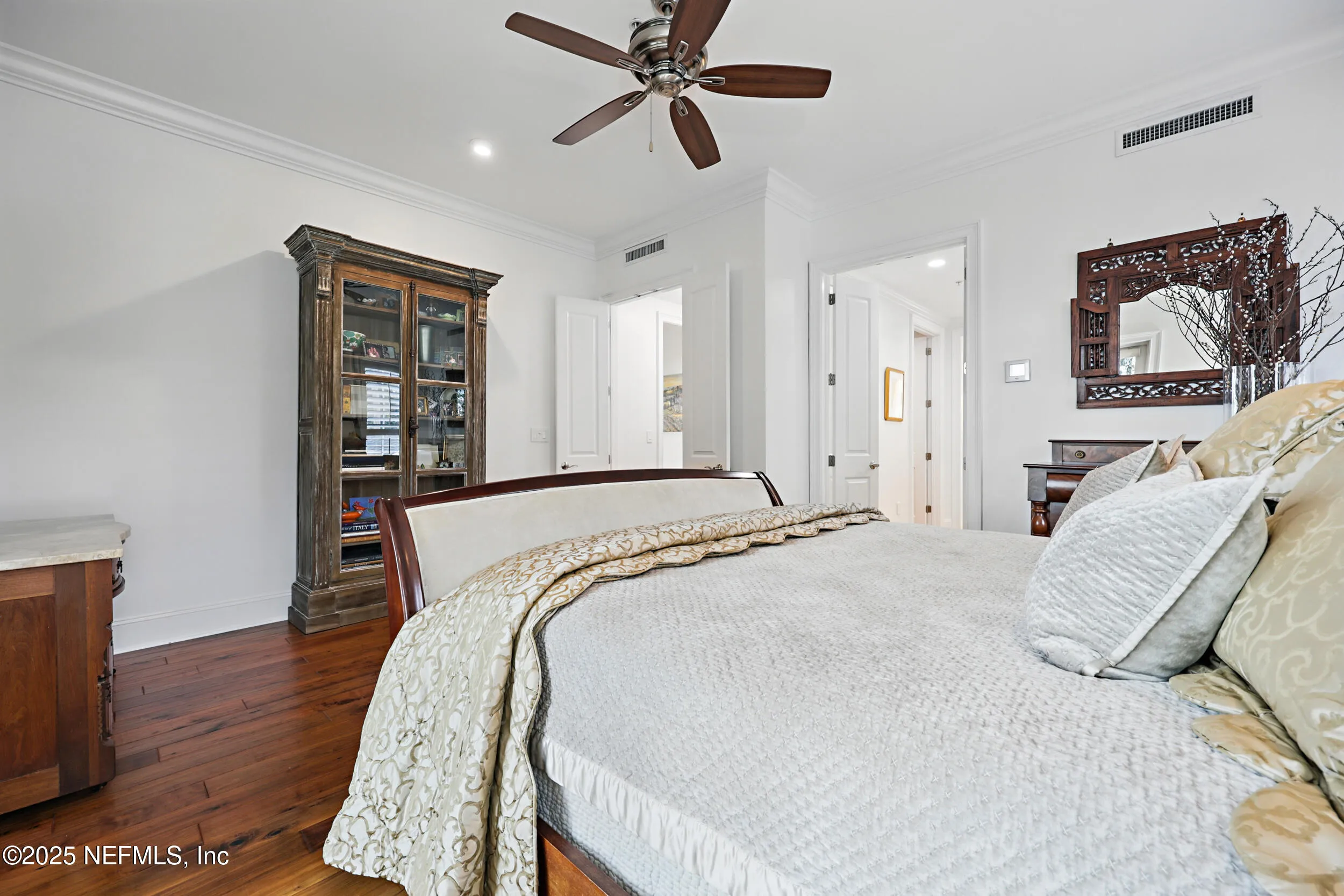 Jacksonville, Florida 32207, United States, 3 Bedrooms Bedrooms, ,4 BathroomsBathrooms,Residential,Pending,87066