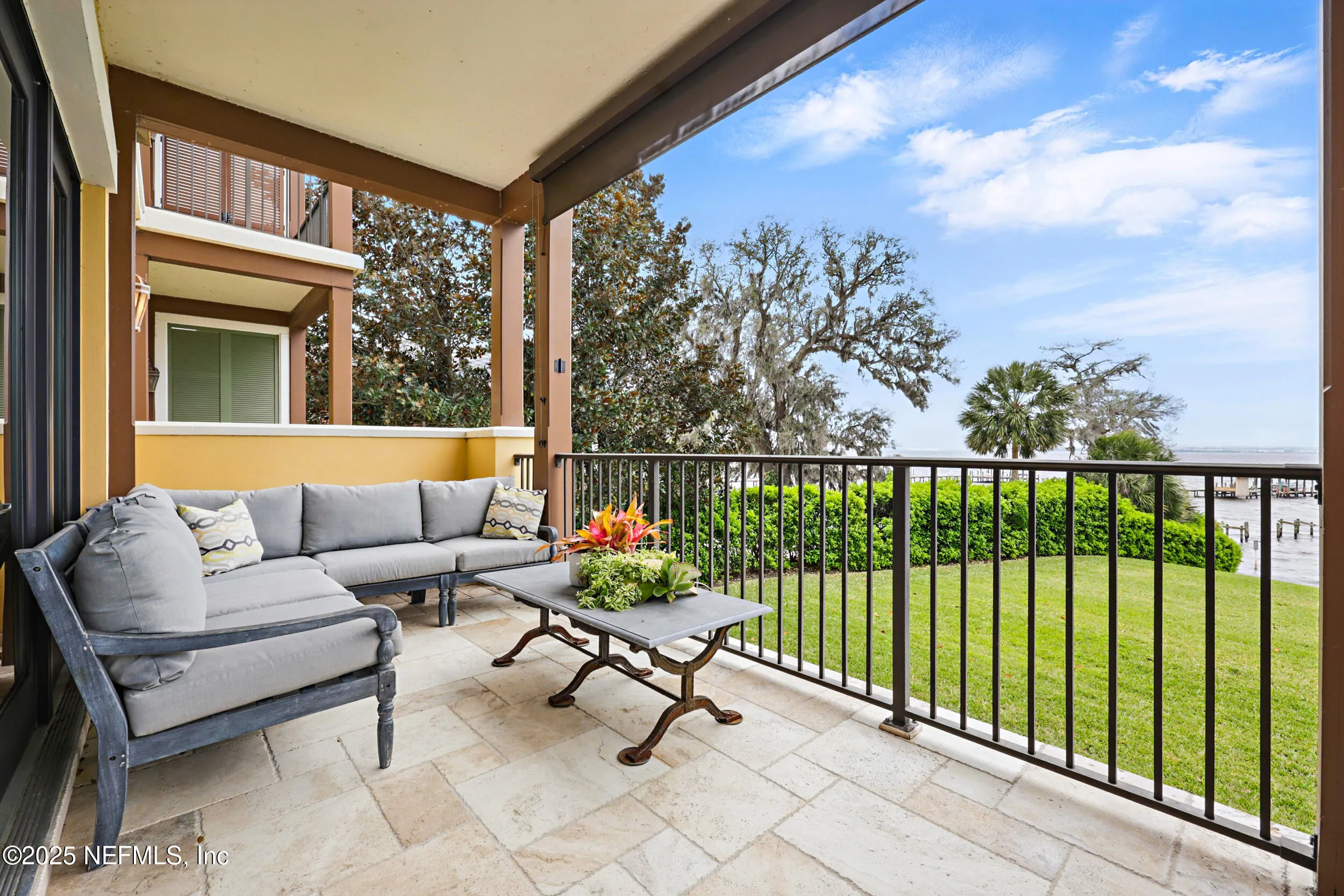 Jacksonville, Florida 32207, United States, 3 Bedrooms Bedrooms, ,4 BathroomsBathrooms,Residential,Pending,87066