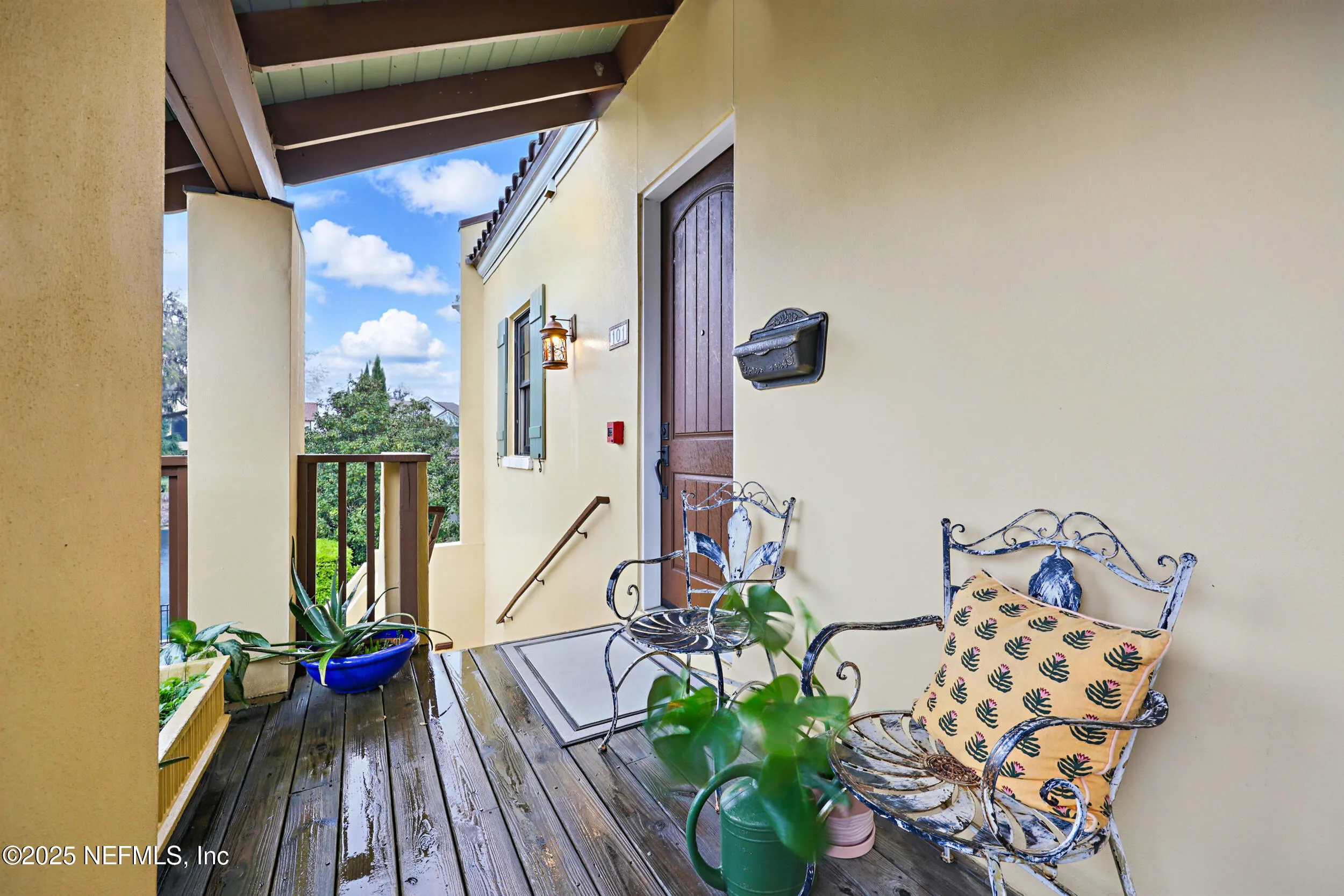 Jacksonville, Florida 32207, United States, 3 Bedrooms Bedrooms, ,4 BathroomsBathrooms,Residential,Pending,87066