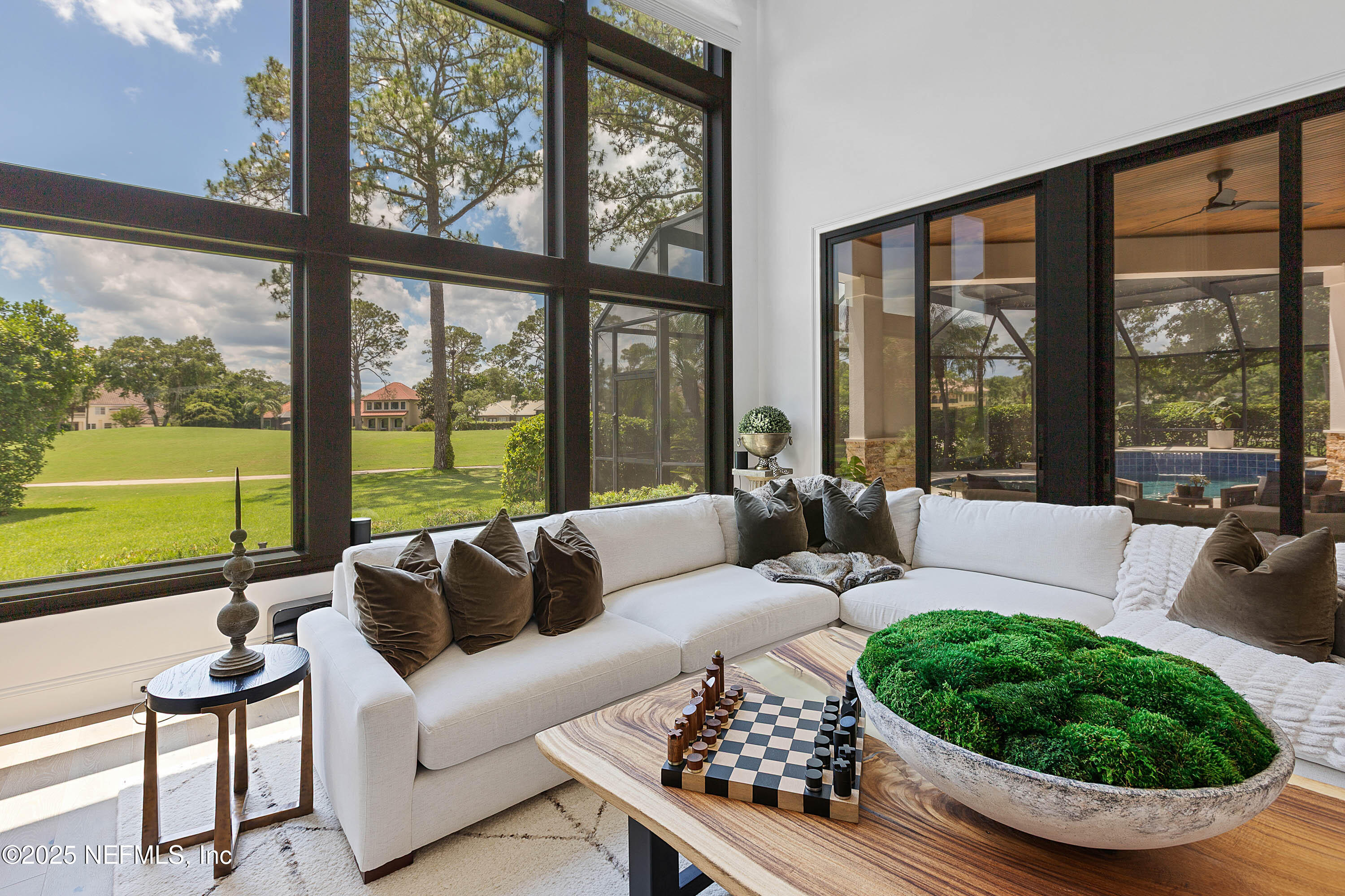 292 PLANTATION Circle