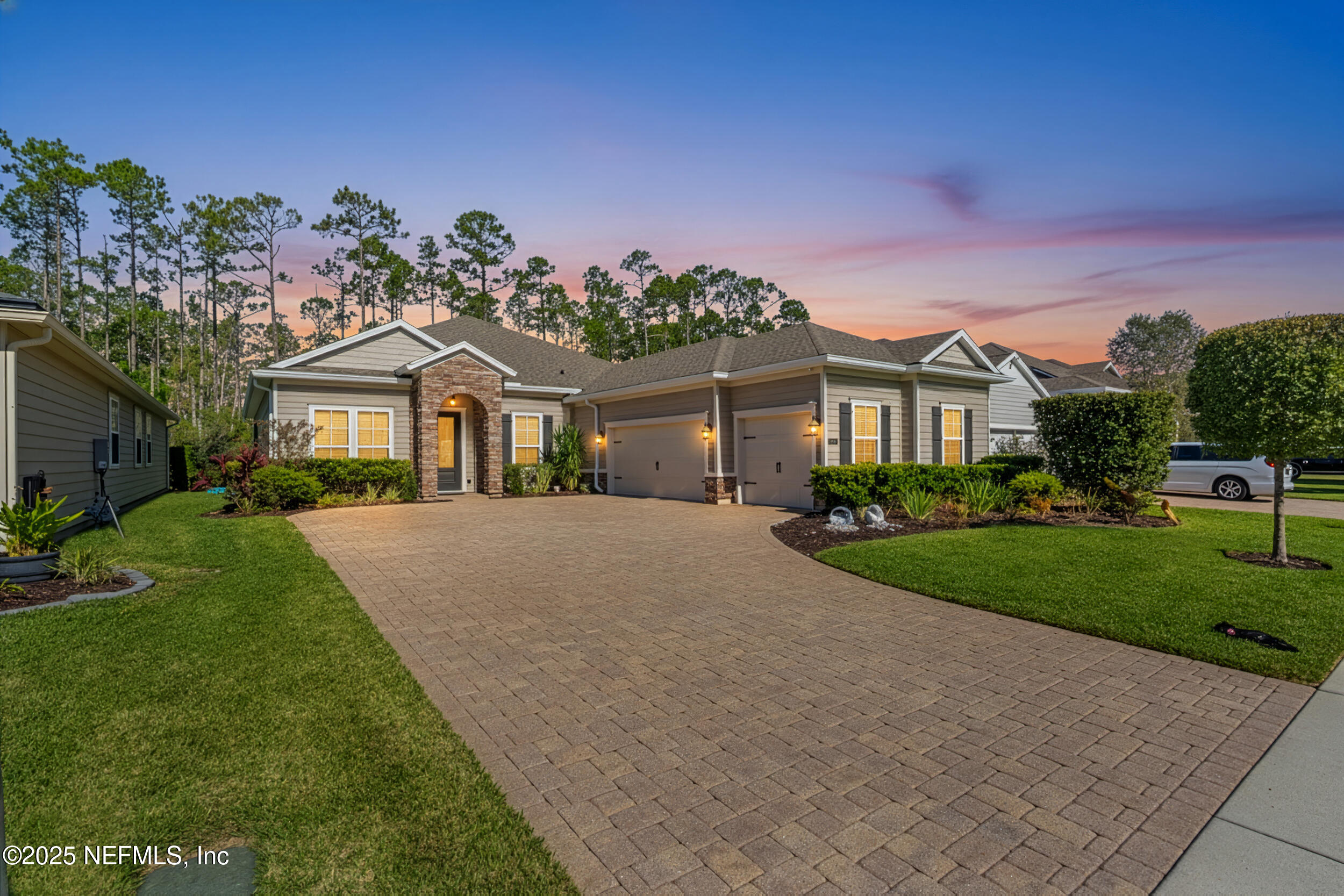 635 ASPEN LEAF Drive