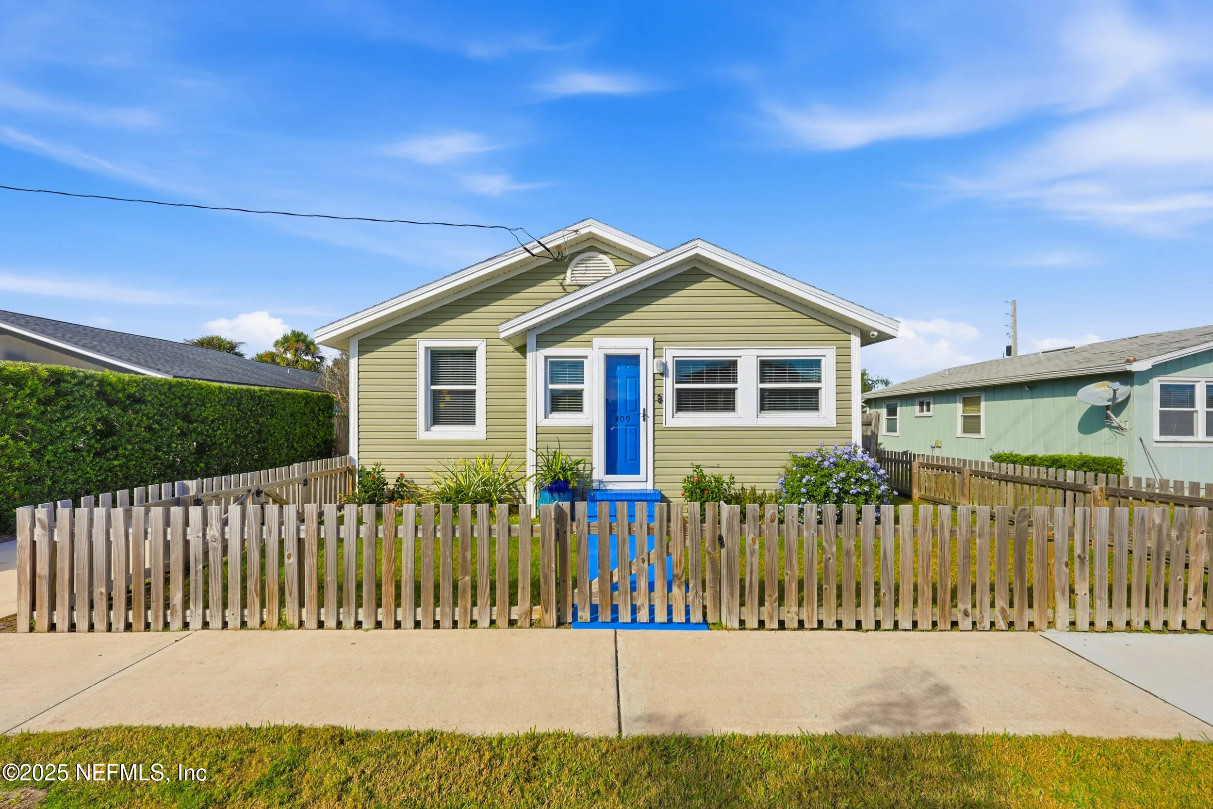 Jacksonville Beach, Florida 32250, United States, 2 Bedrooms Bedrooms, ,1 BathroomBathrooms,Residential,Active,249165