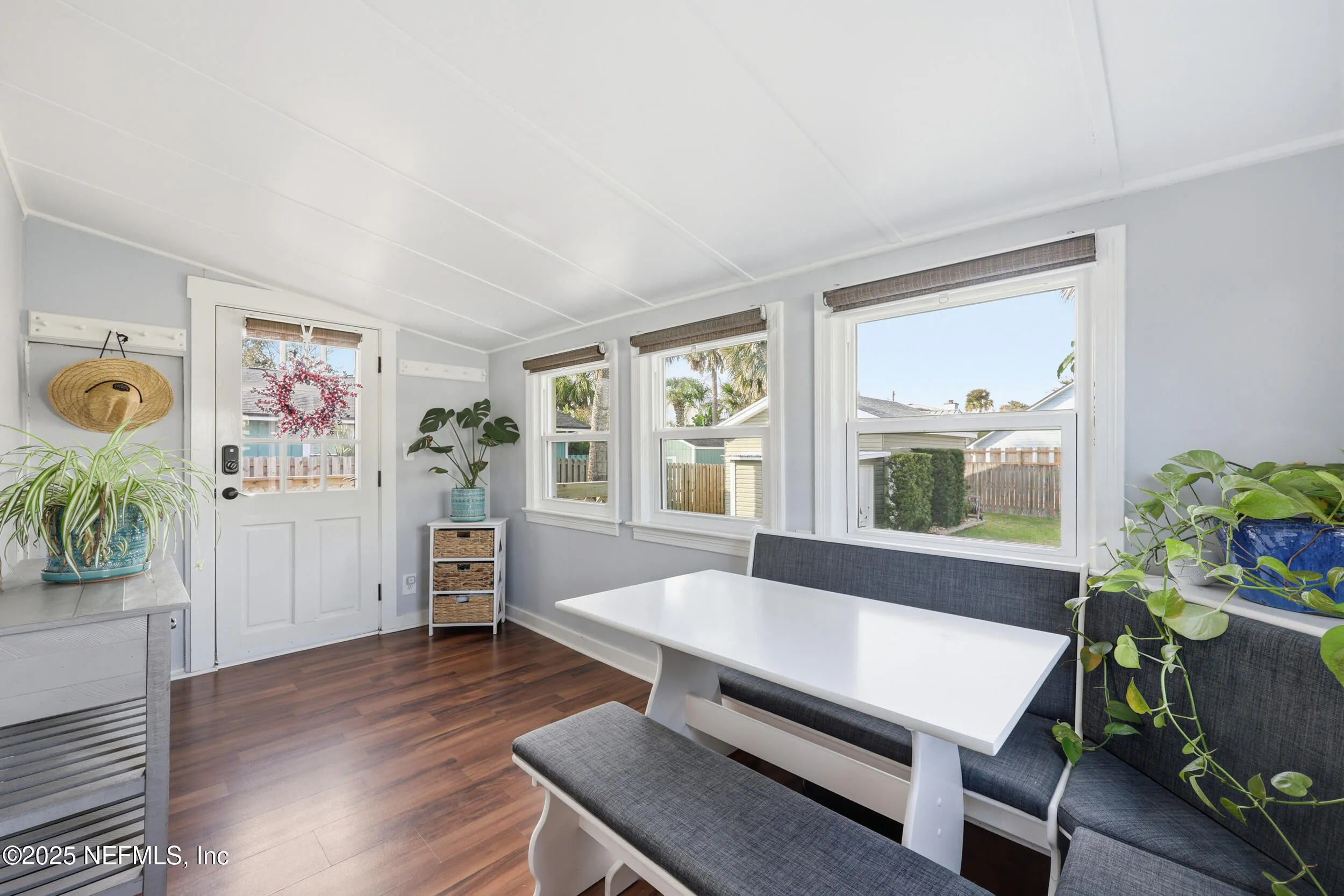 Jacksonville Beach, Florida 32250, United States, 2 Bedrooms Bedrooms, ,1 BathroomBathrooms,Residential,Active,249165