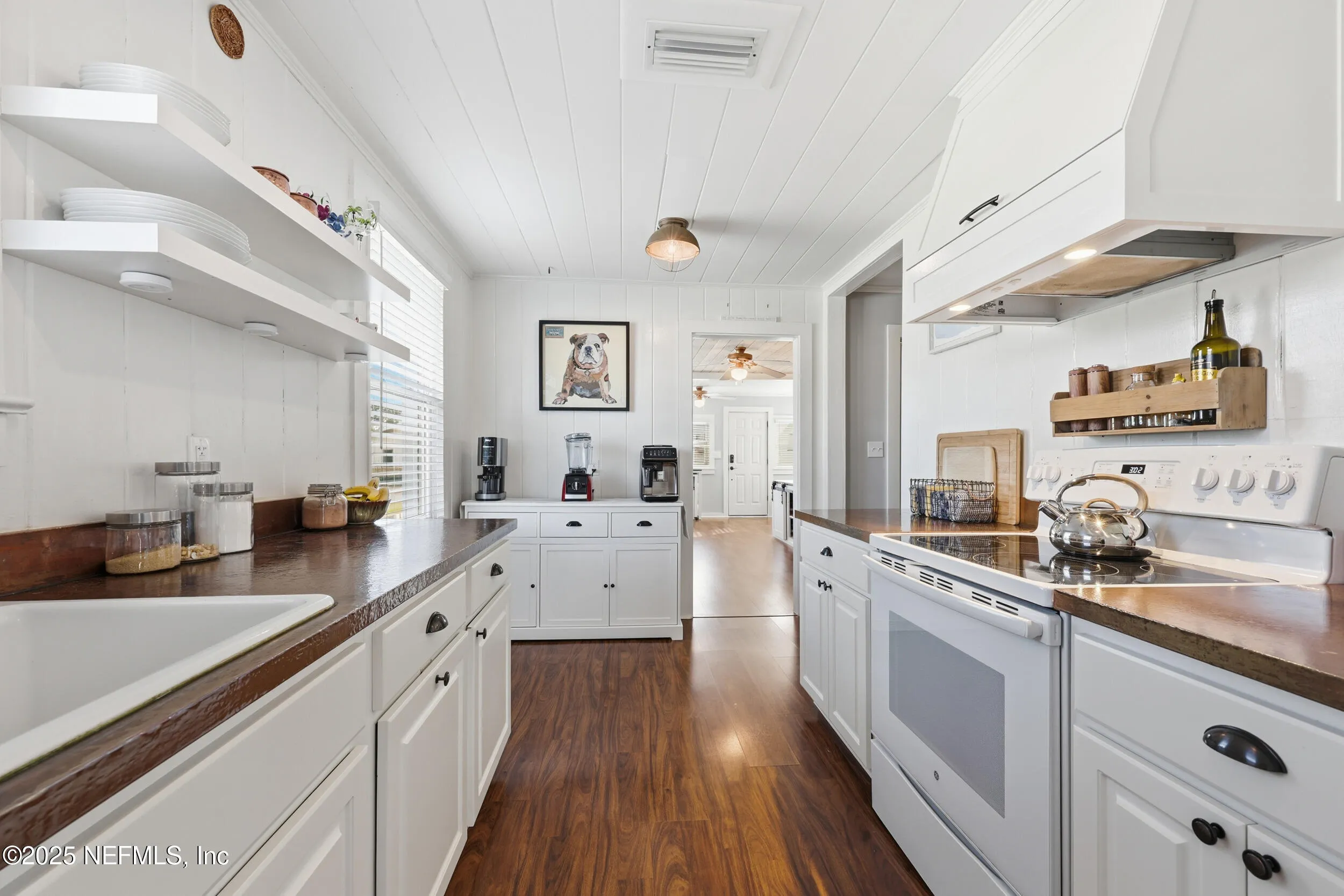 Jacksonville Beach, Florida 32250, United States, 2 Bedrooms Bedrooms, ,1 BathroomBathrooms,Residential,Active,249165