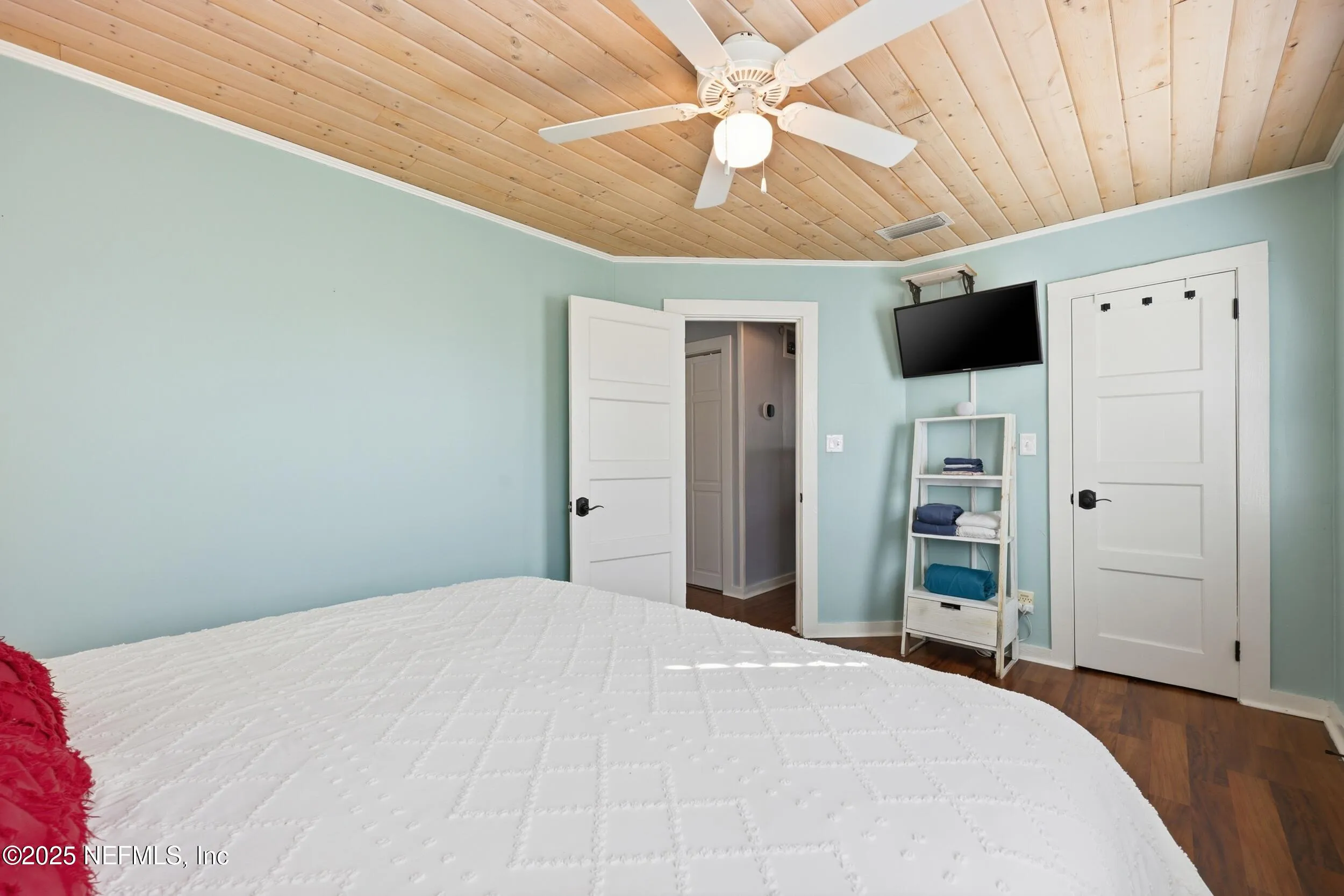 Jacksonville Beach, Florida 32250, United States, 2 Bedrooms Bedrooms, ,1 BathroomBathrooms,Residential,Active,249165