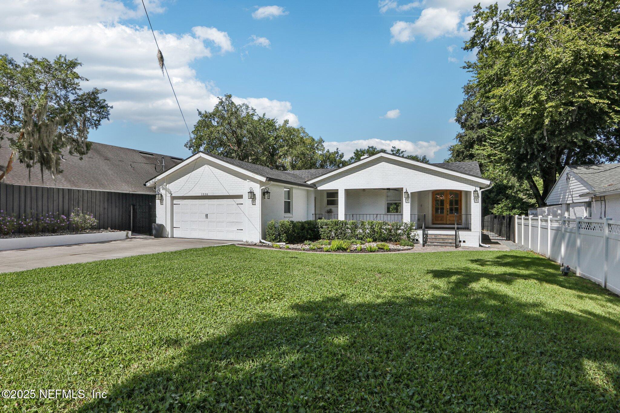 1536 MAYFAIR Road