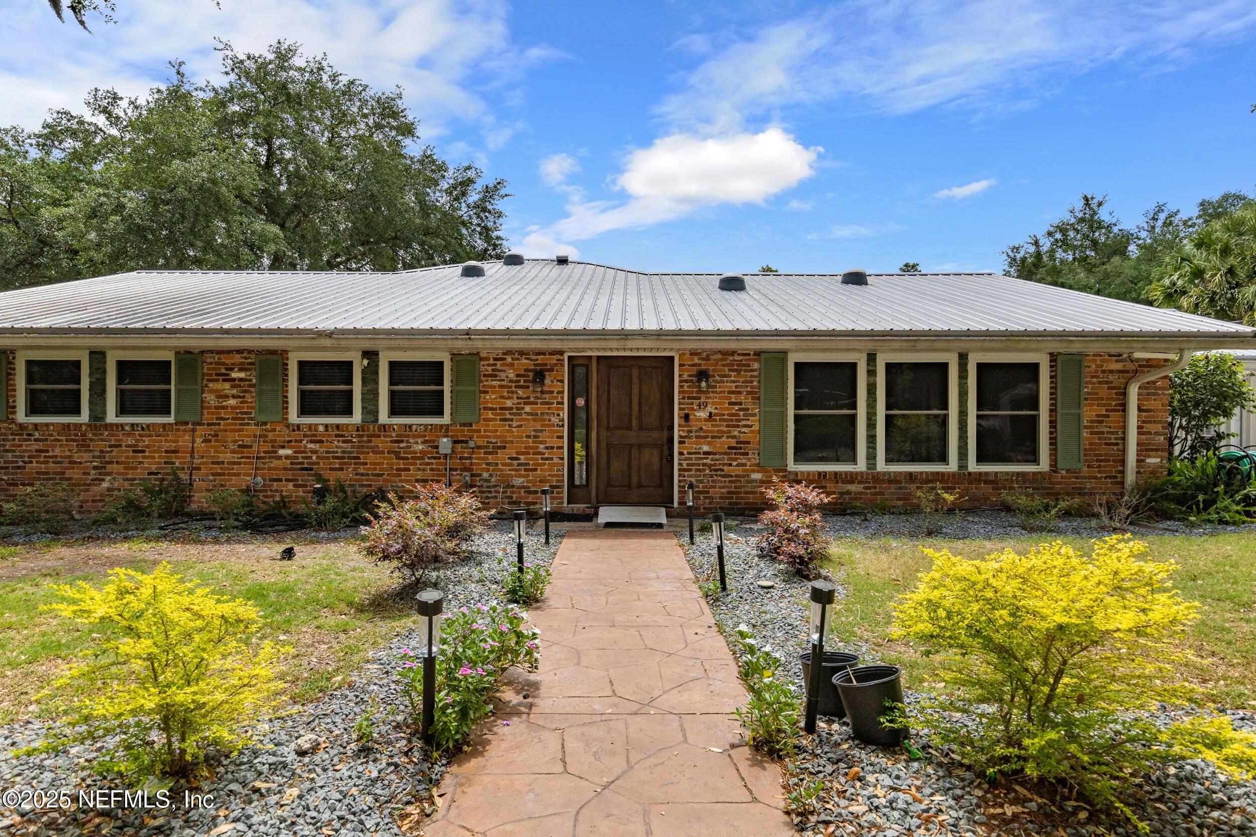 49 SE NELSONS POINT Road