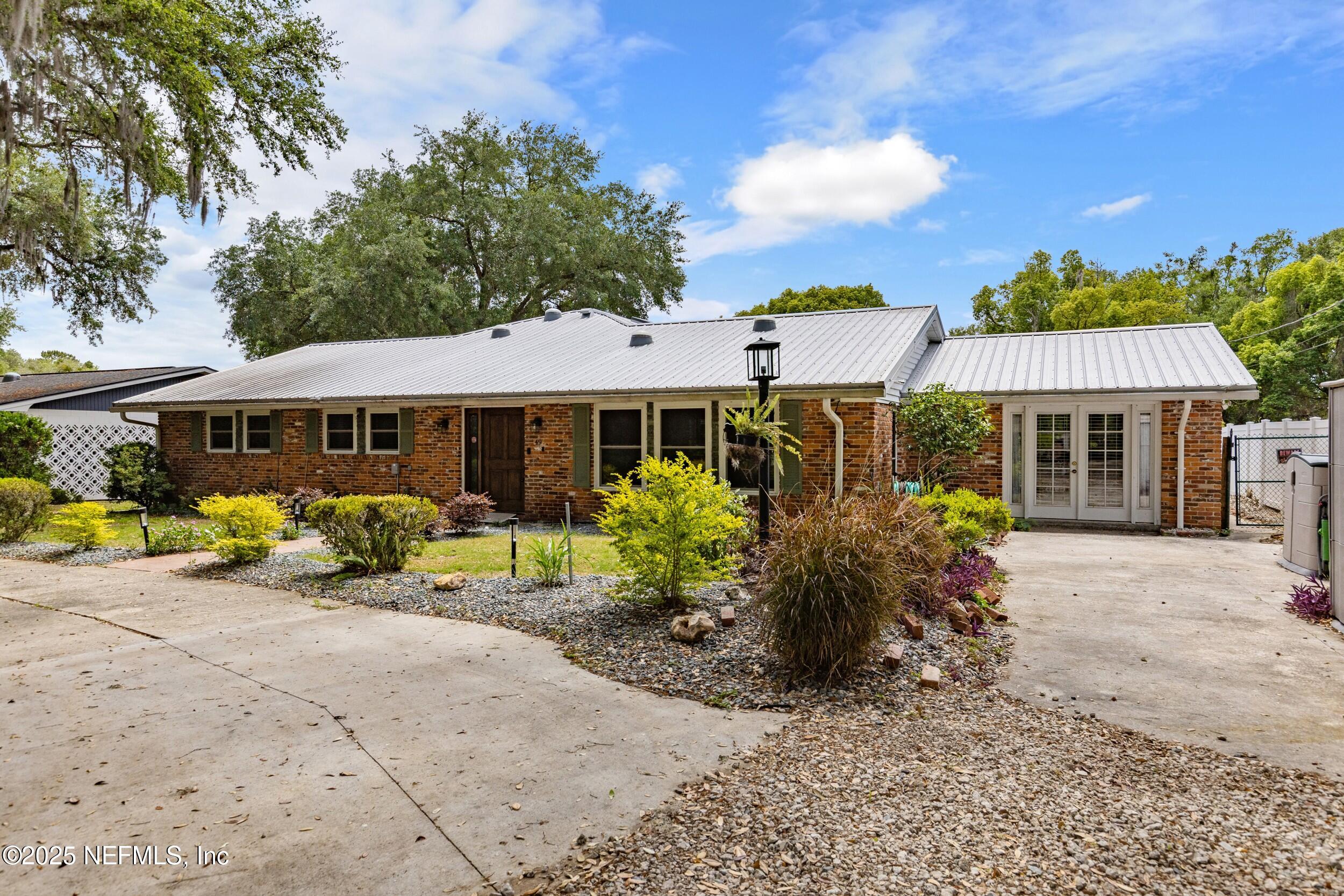 49 SE NELSONS POINT Road