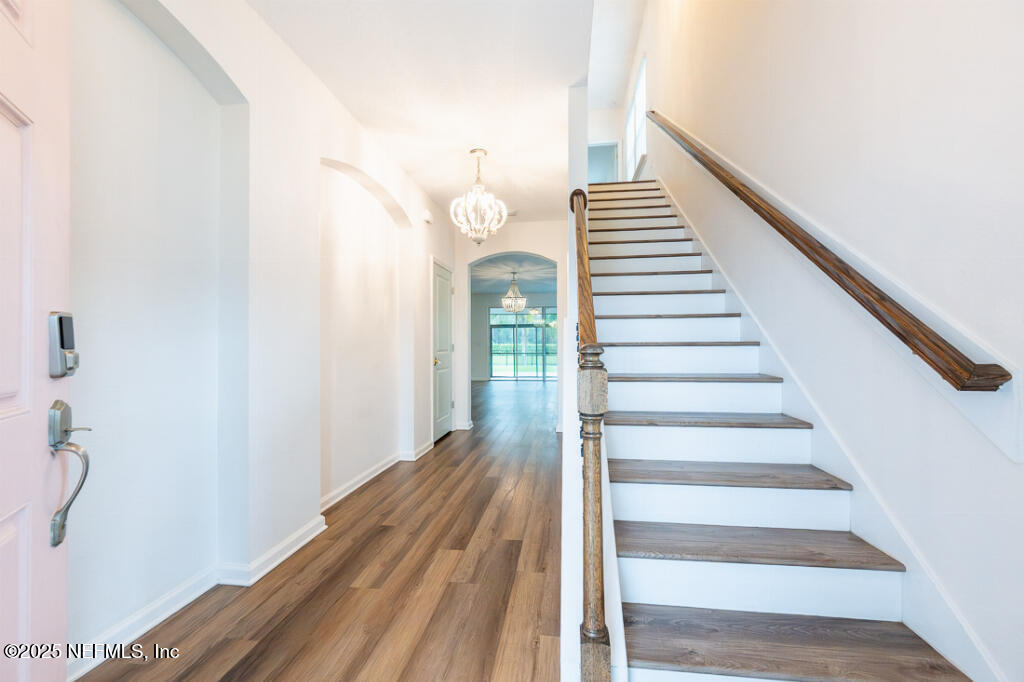 64 SAINT BARTS Avenue