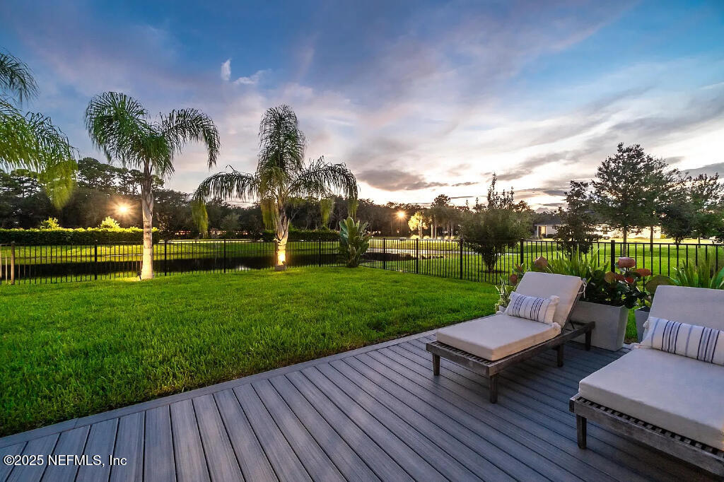 64 SAINT BARTS Avenue