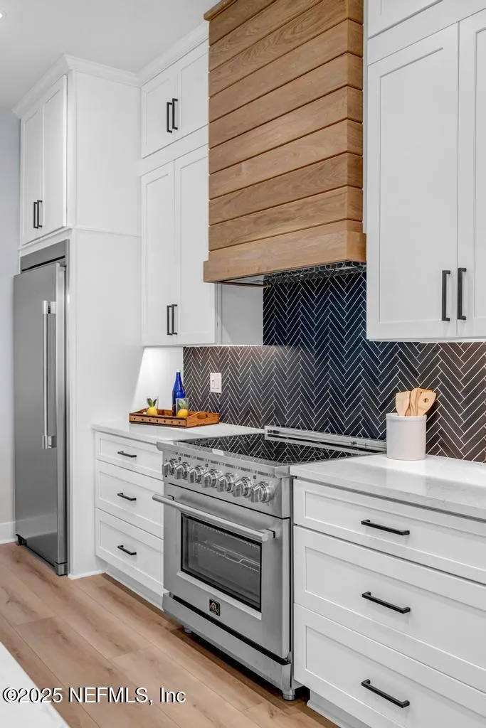 Neptune Beach, Florida 32266, United States, 4 Bedrooms Bedrooms, ,4 BathroomsBathrooms,Residential,Active,113774