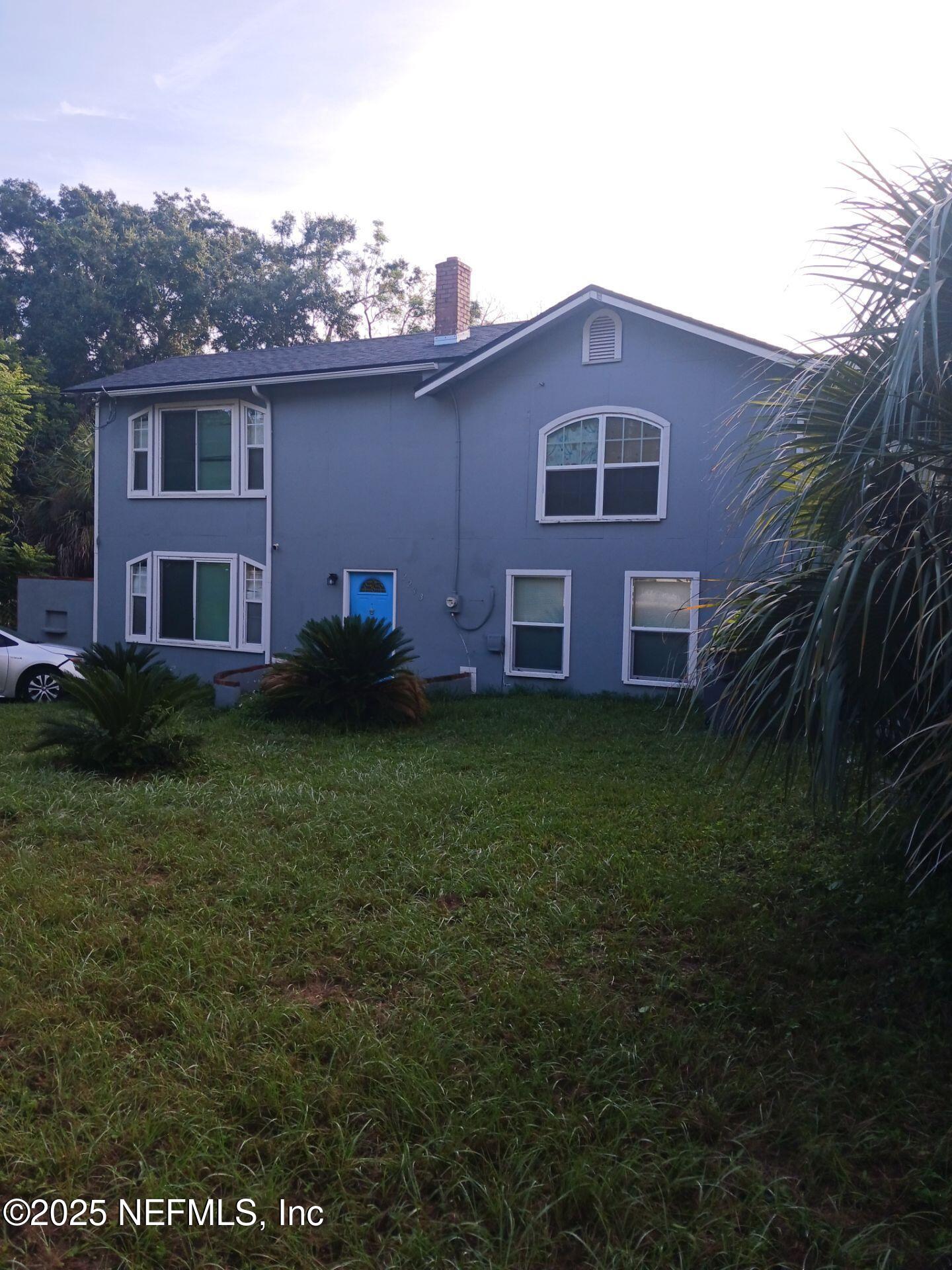 2233 SCHUMACHER Avenue