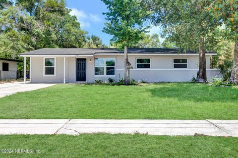 A home in Jacksonville