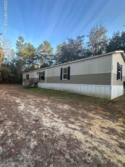 A home in Interlachen