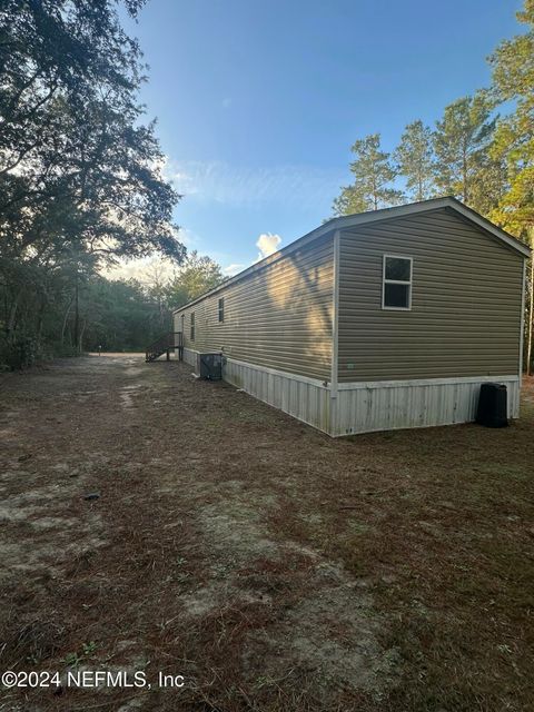 A home in Interlachen