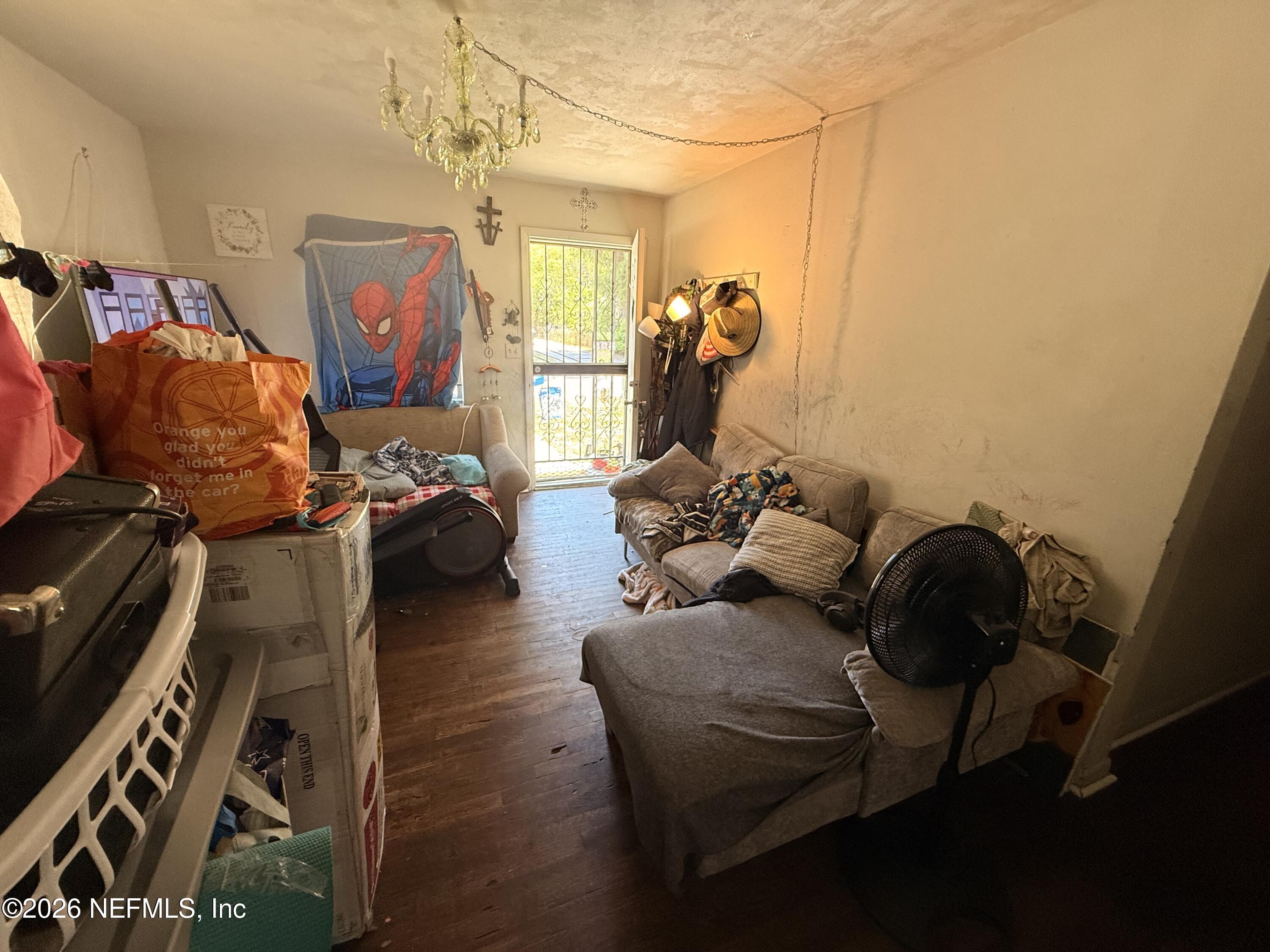 2009 W 17TH Street