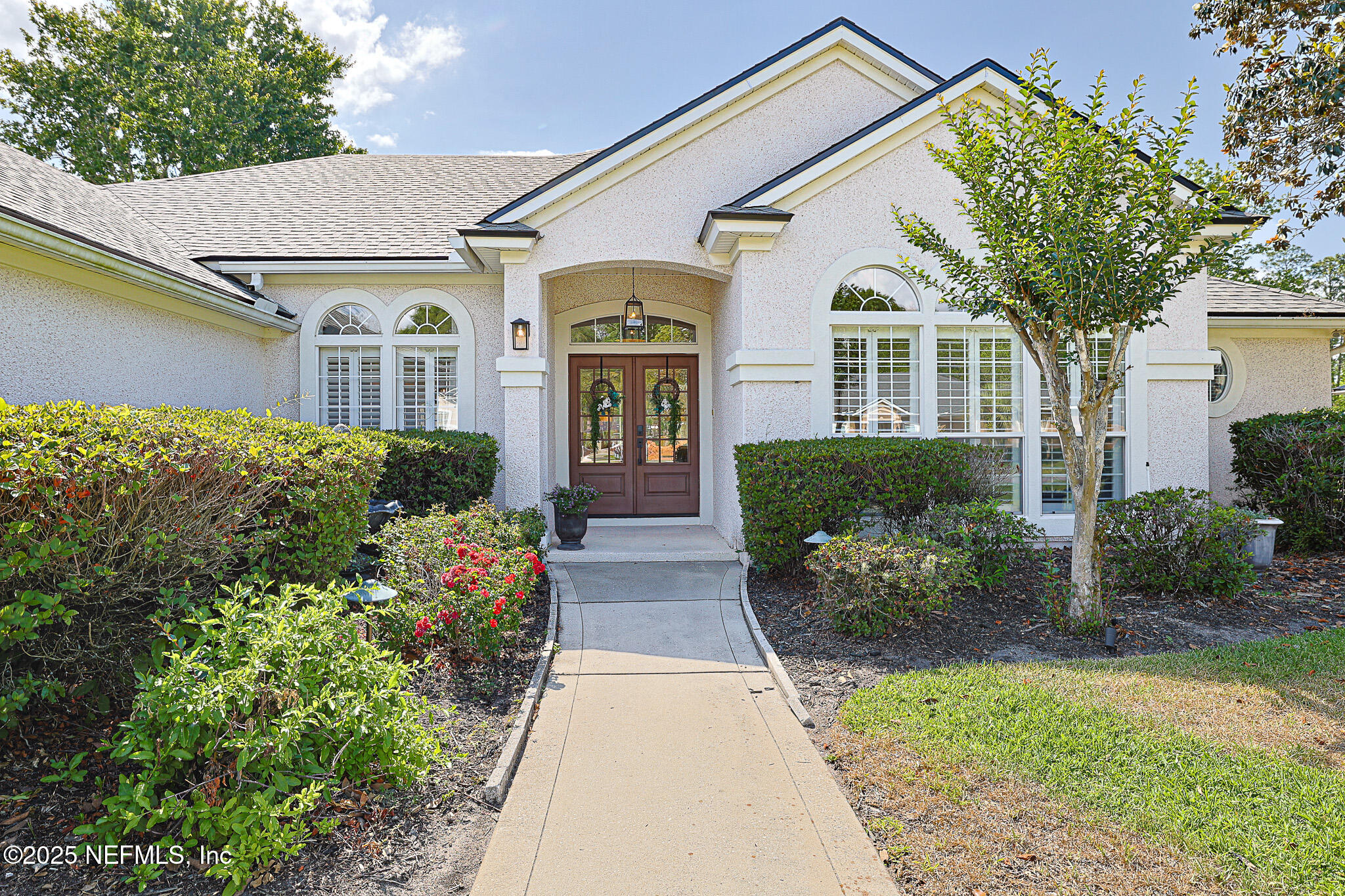 1942 QUAKER RIDGE Drive