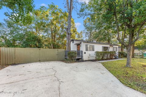 A home in Jacksonville