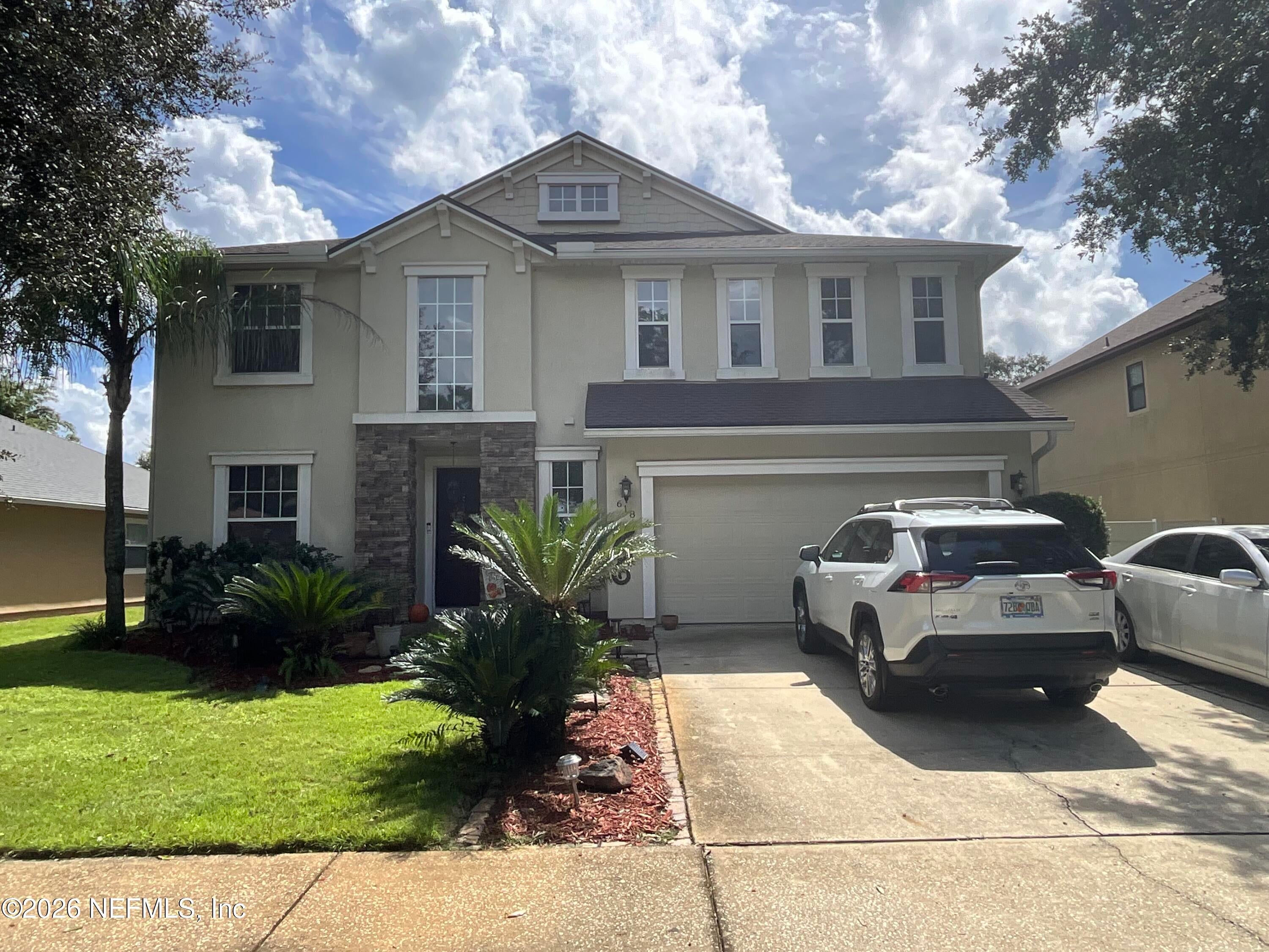 618 WAKEVIEW Drive