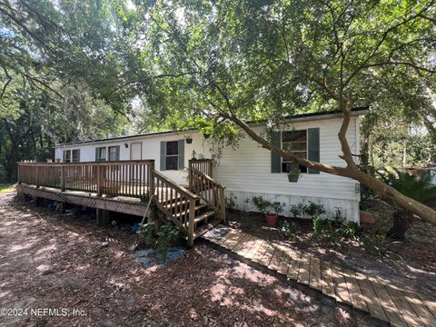 A home in Interlachen