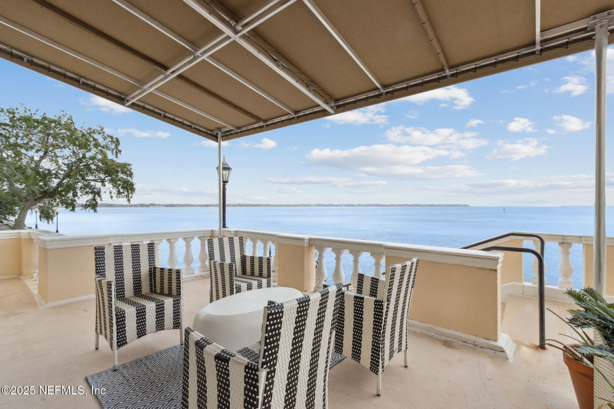 Jacksonville, Florida 32204, United States, 3 Bedrooms Bedrooms, ,3 BathroomsBathrooms,Residential,Active,208199