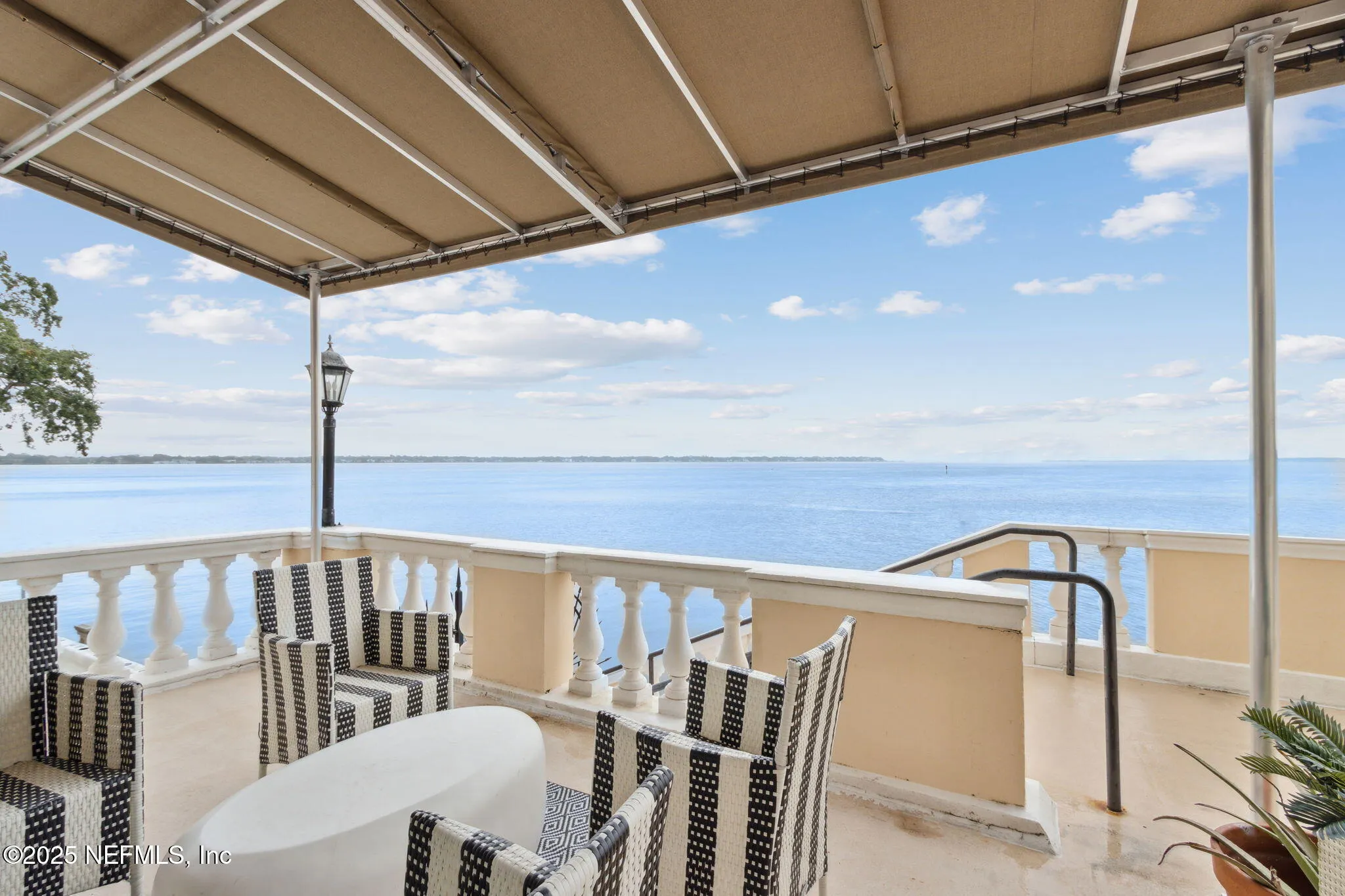 Jacksonville, Florida 32204, United States, 3 Bedrooms Bedrooms, ,3 BathroomsBathrooms,Residential,Active,208199