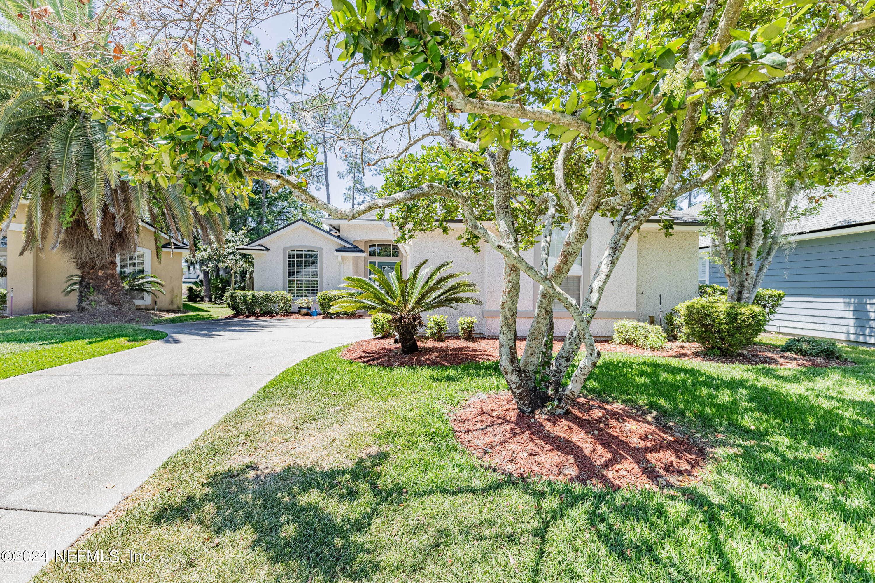 Fleming Island, FL home for sale located at 1672 Highland View Court, Fleming Island, FL 32003