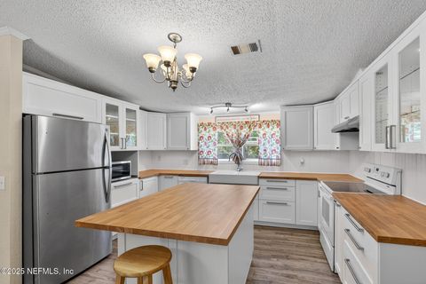 28 NE 558 Avenue Old Town FL 32680