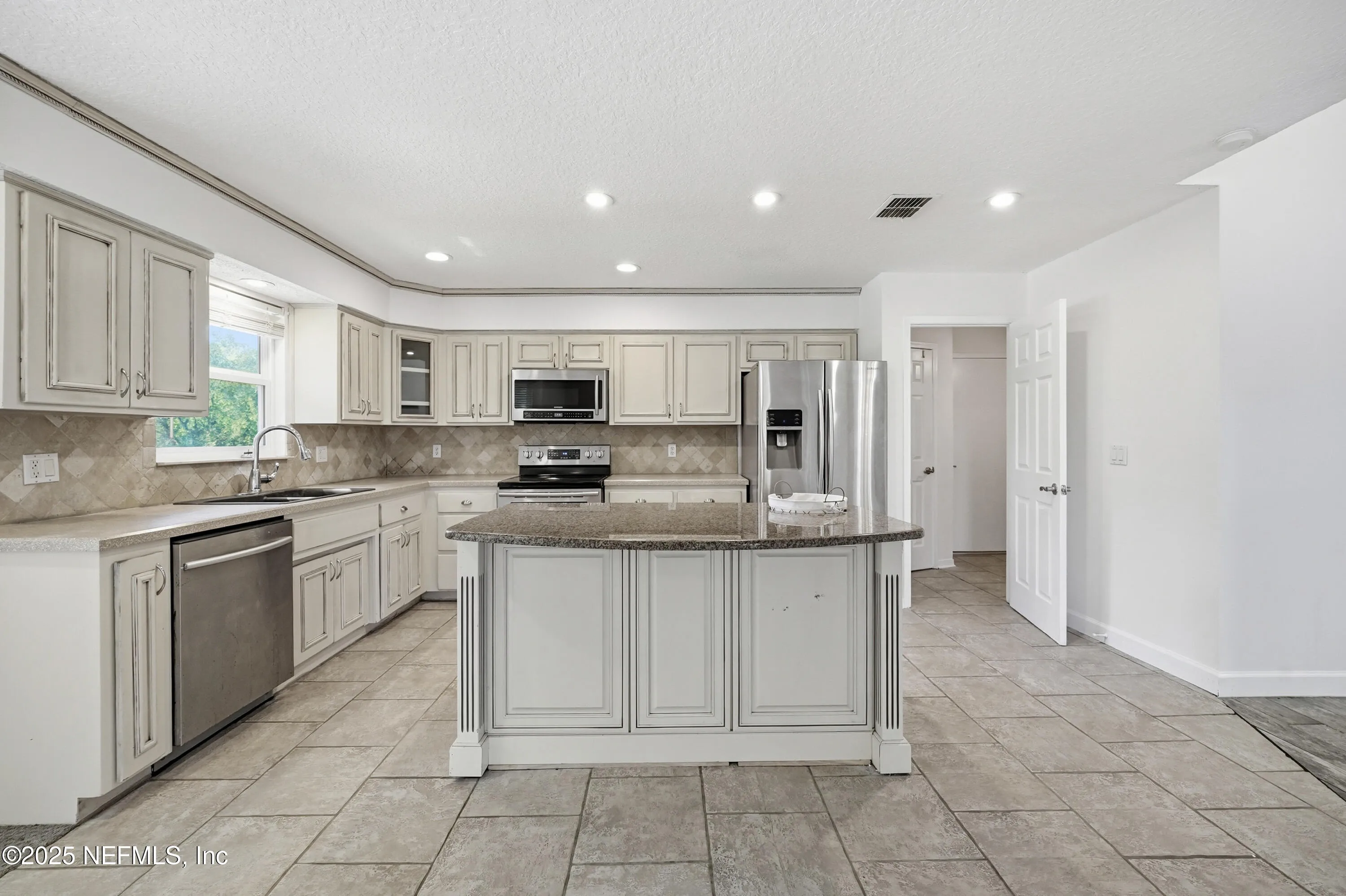 Orange Park, Florida 32065, United States, 4 Bedrooms Bedrooms, ,3 BathroomsBathrooms,Residential,Active,192502