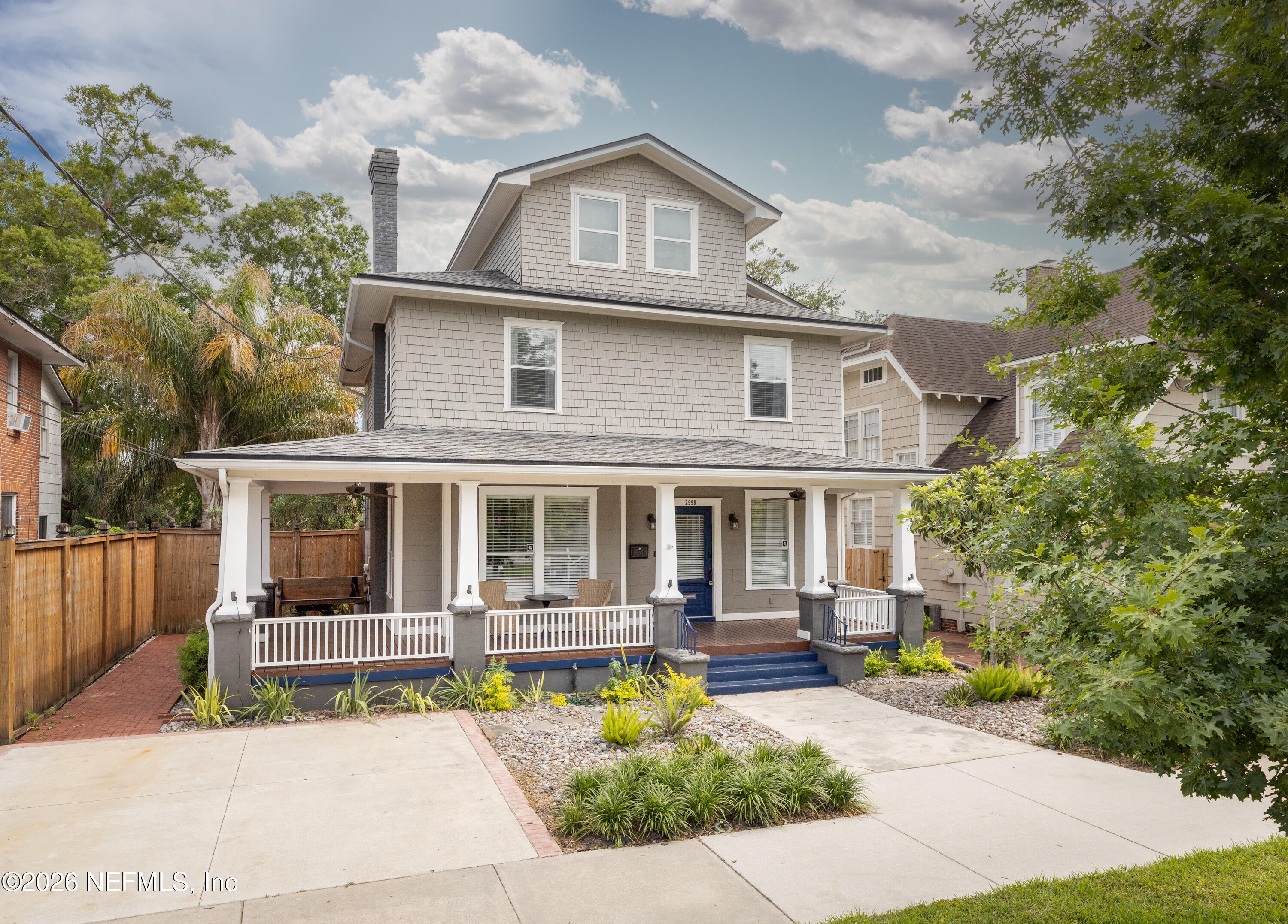 2598 HERSCHEL Street