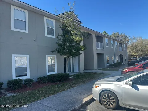 MLS: 2074646