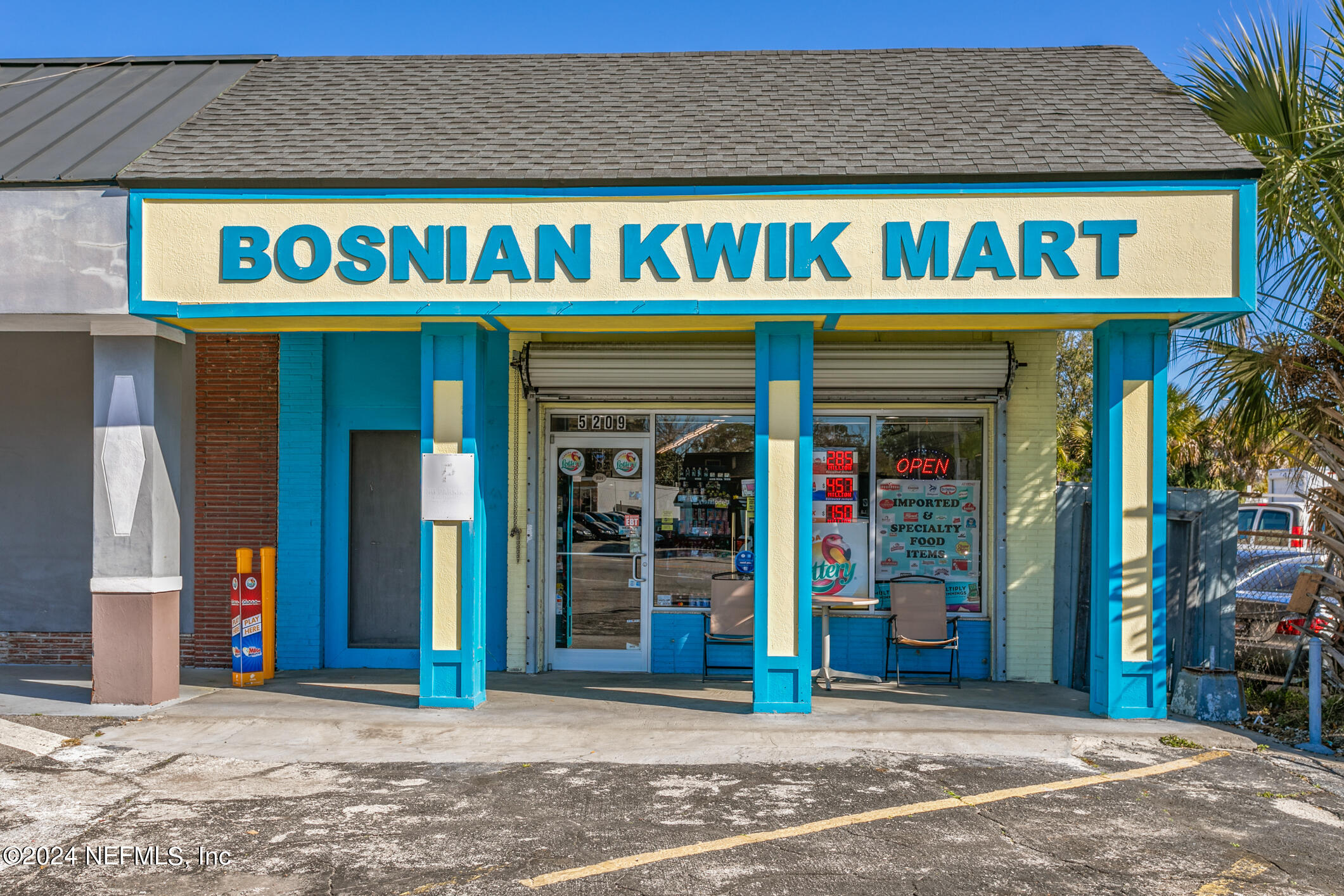 5209 BEACH Boulevard 5209 & 5207