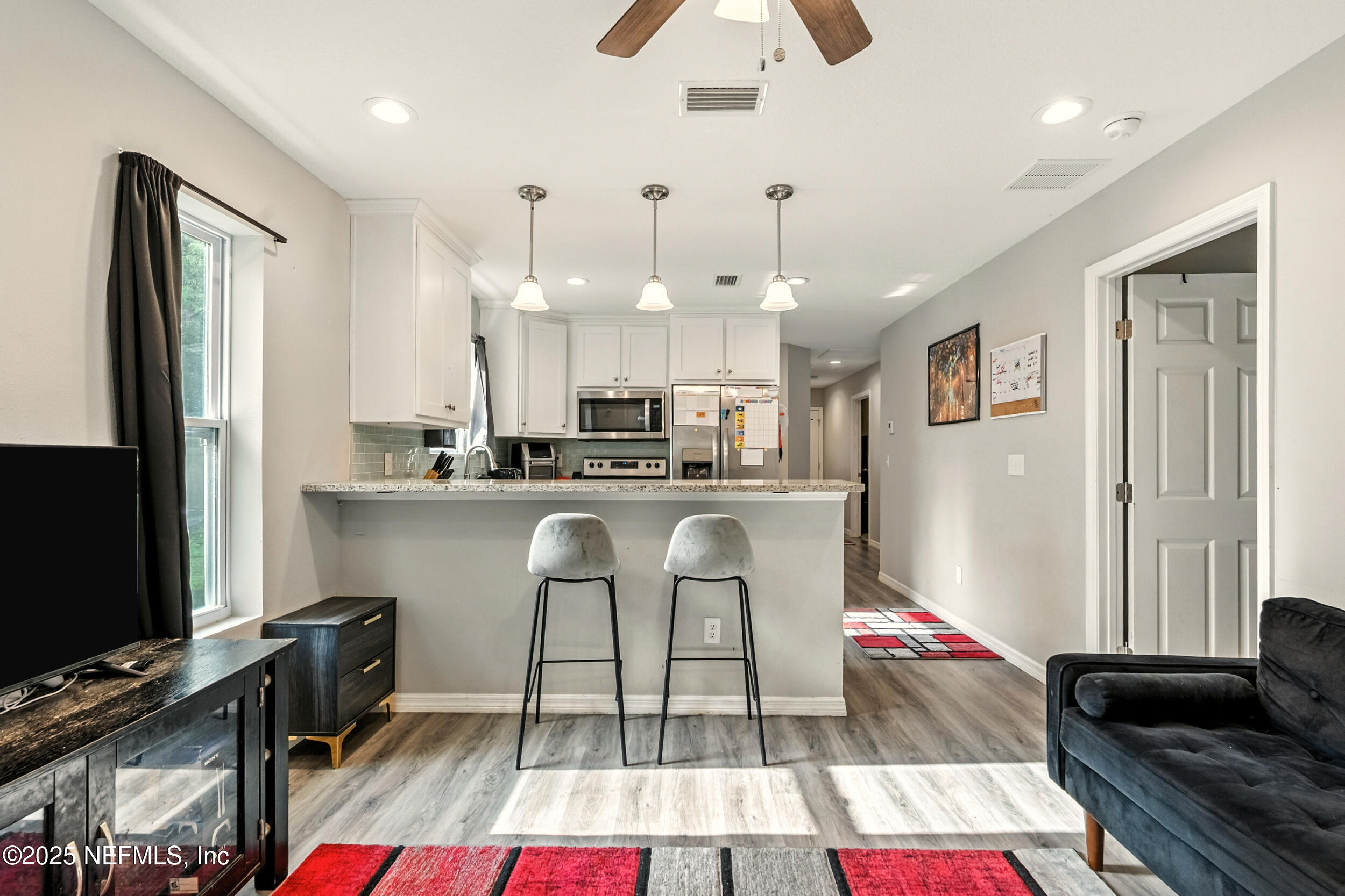 3153 W 15TH Street