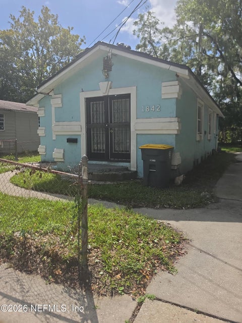 Photo of 1842 W 27TH Street, Jacksonville, FL 32209 (MLS # 2166590)