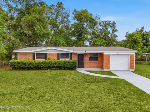 Photo of 5203 CHIVALRY Drive, Jacksonville, FL 32208 (MLS # 2145317)
