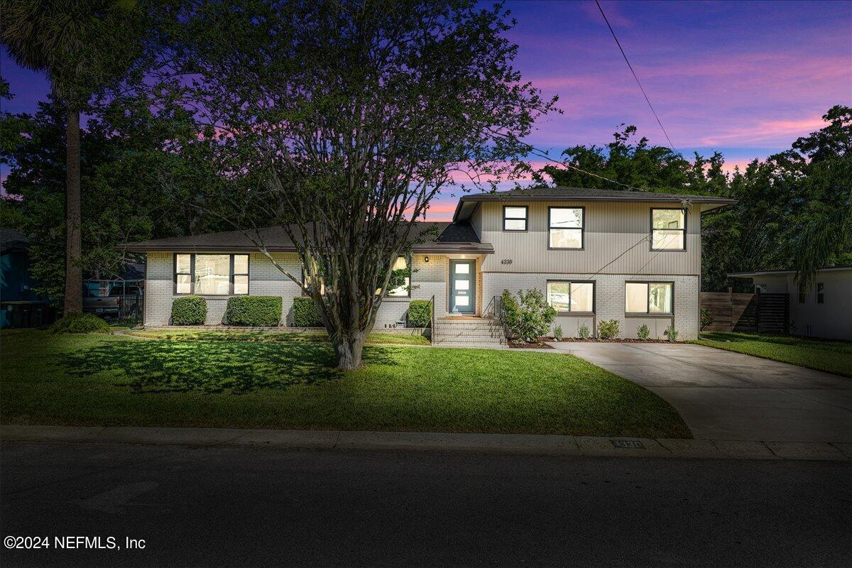View Jacksonville, FL 32207 house