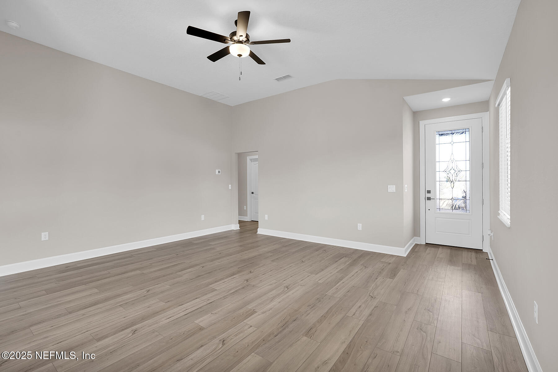 2090 FEATHEREDGE Way