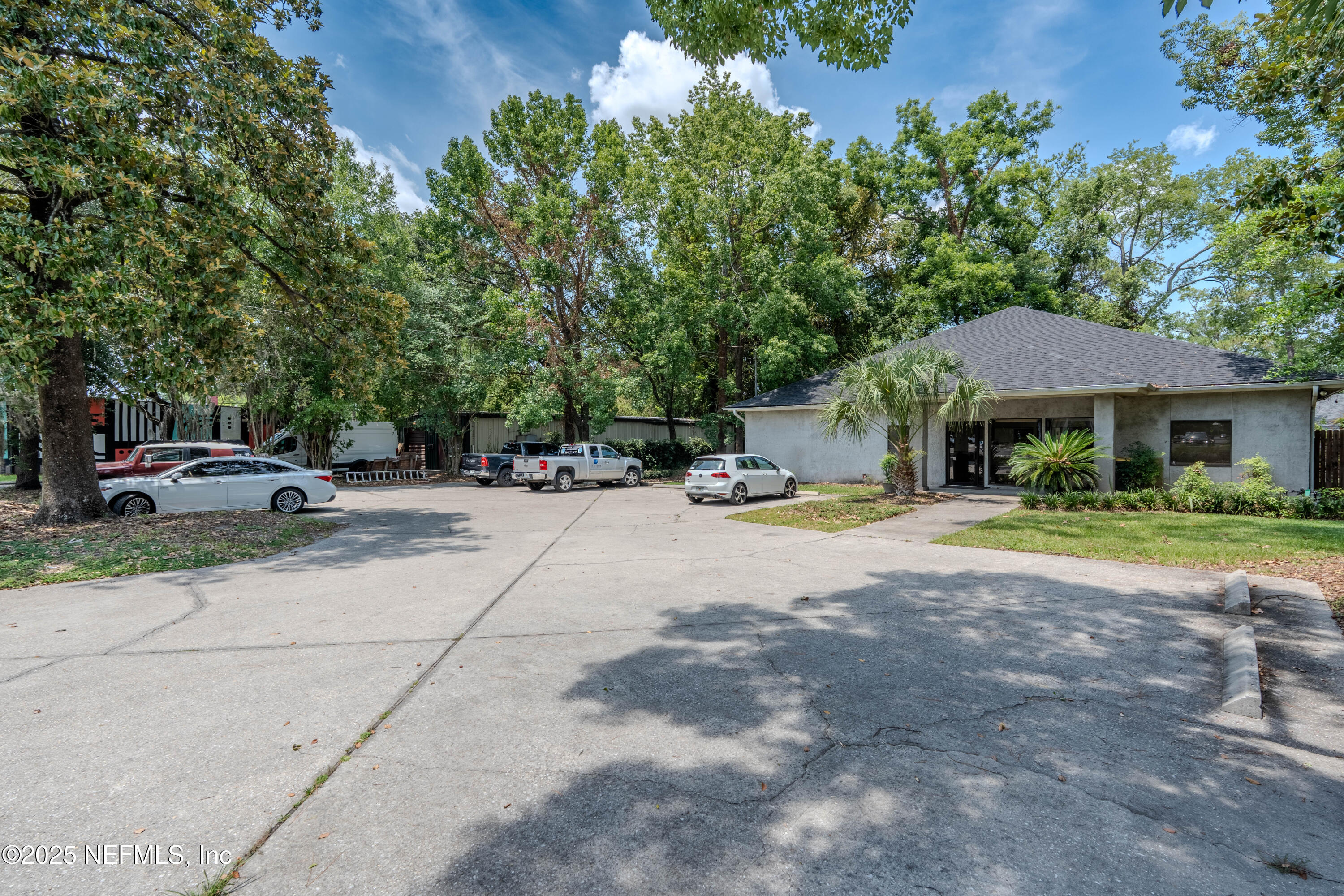 857 EDGEWOOD Avenue S
