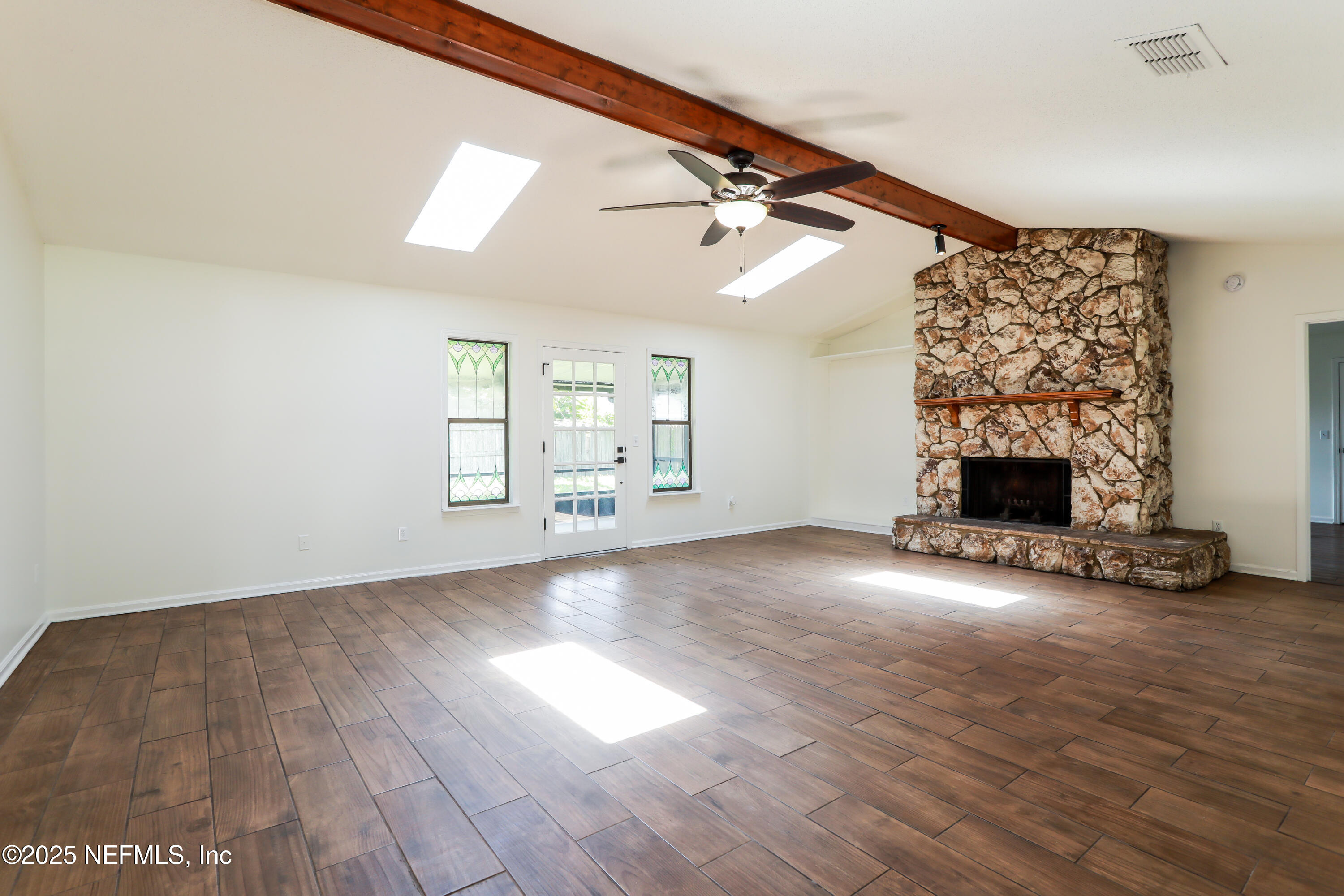 5228 GATHERING OAKS Court W