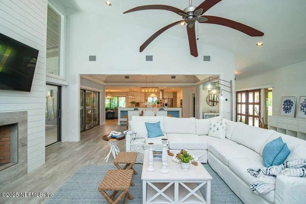 Ponte Vedra Beach, Florida, 32082, United States, 4 Bedrooms Bedrooms, ,4 BathroomsBathrooms,Residential,Active,1998095