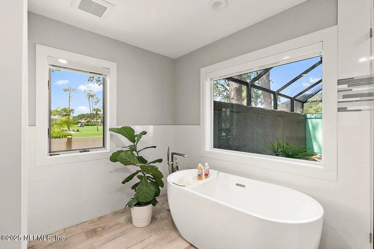 Ponte Vedra Beach, Florida, 32082, United States, 4 Bedrooms Bedrooms, ,4 BathroomsBathrooms,Residential,Active,1998095