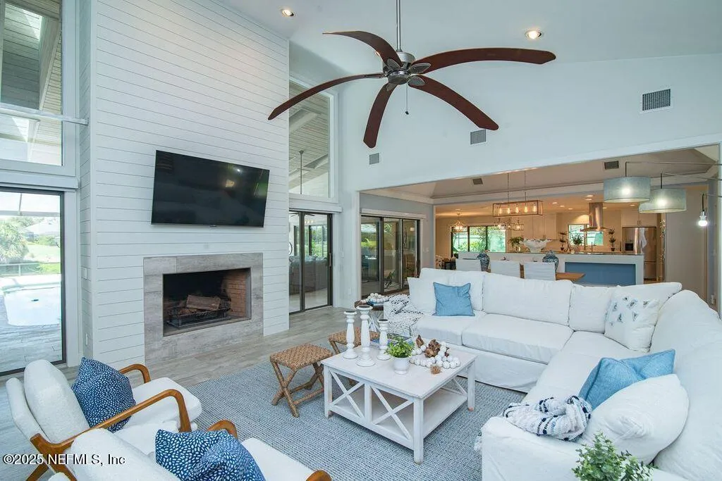 Ponte Vedra Beach, Florida, 32082, United States, 4 Bedrooms Bedrooms, ,4 BathroomsBathrooms,Residential,Active,1998095